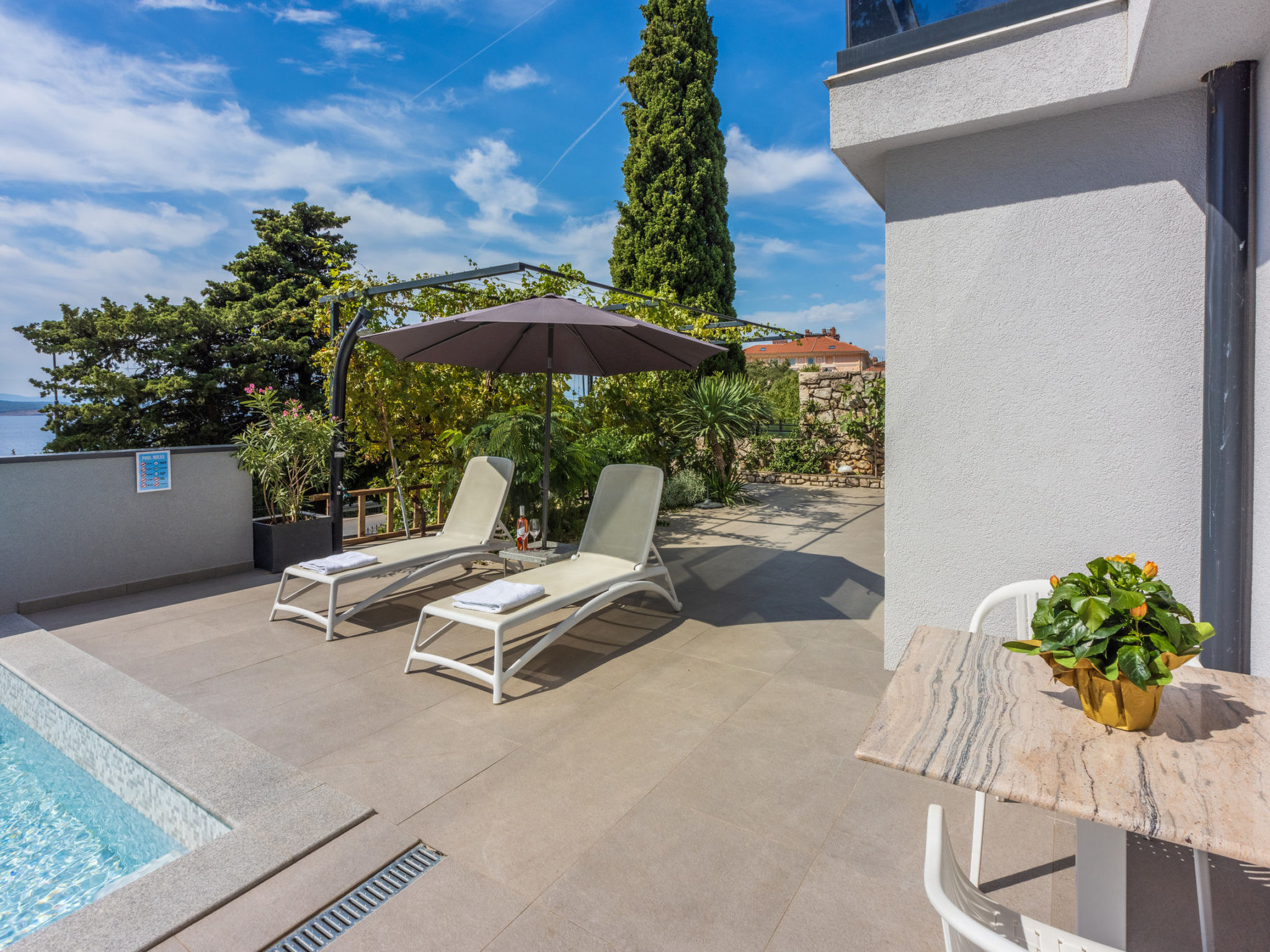 Photo of Holiday Oasis 2 - Emilia / HR-10679-02