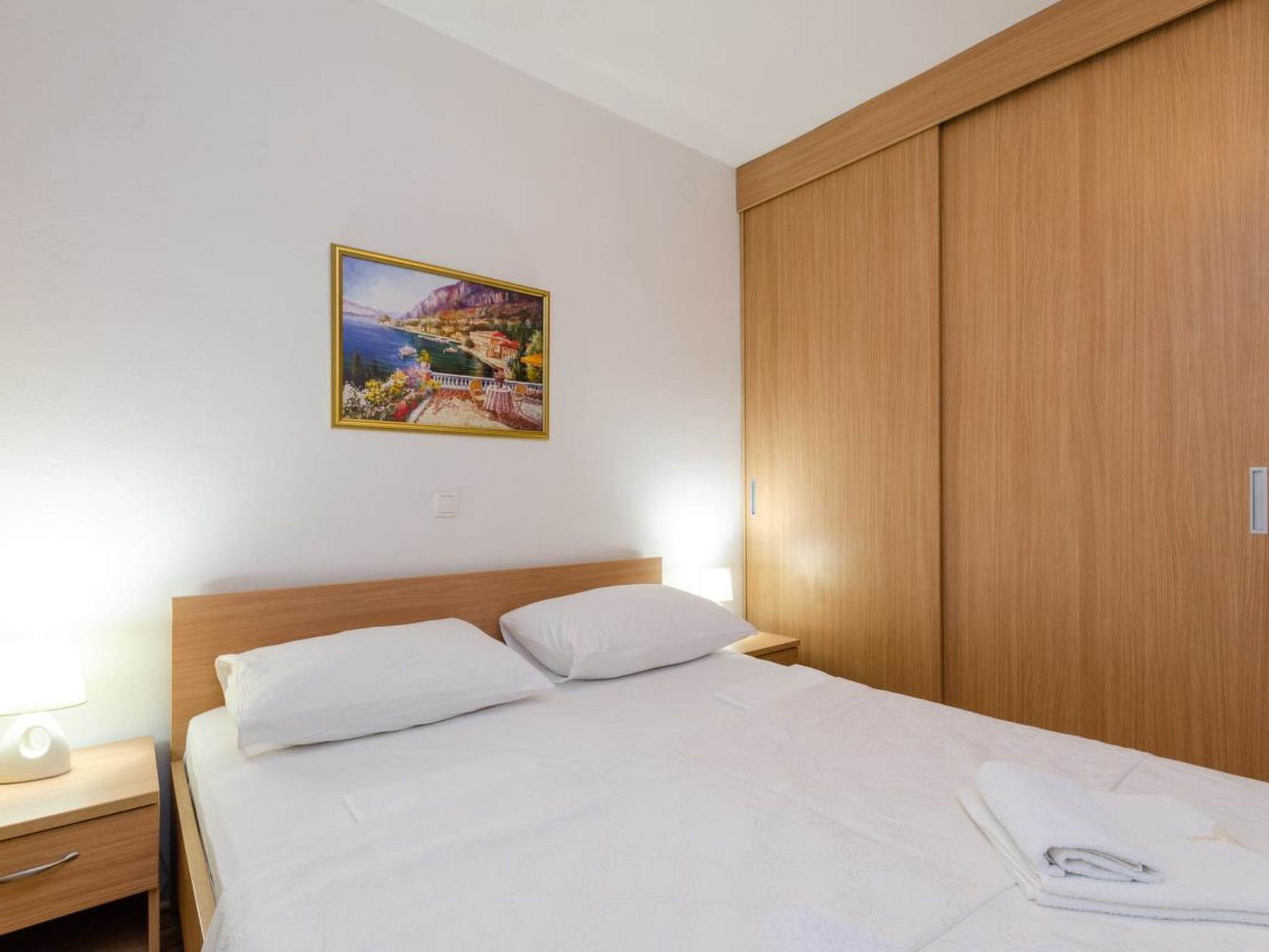 Photo of LAURA 1 / HR-05492-01