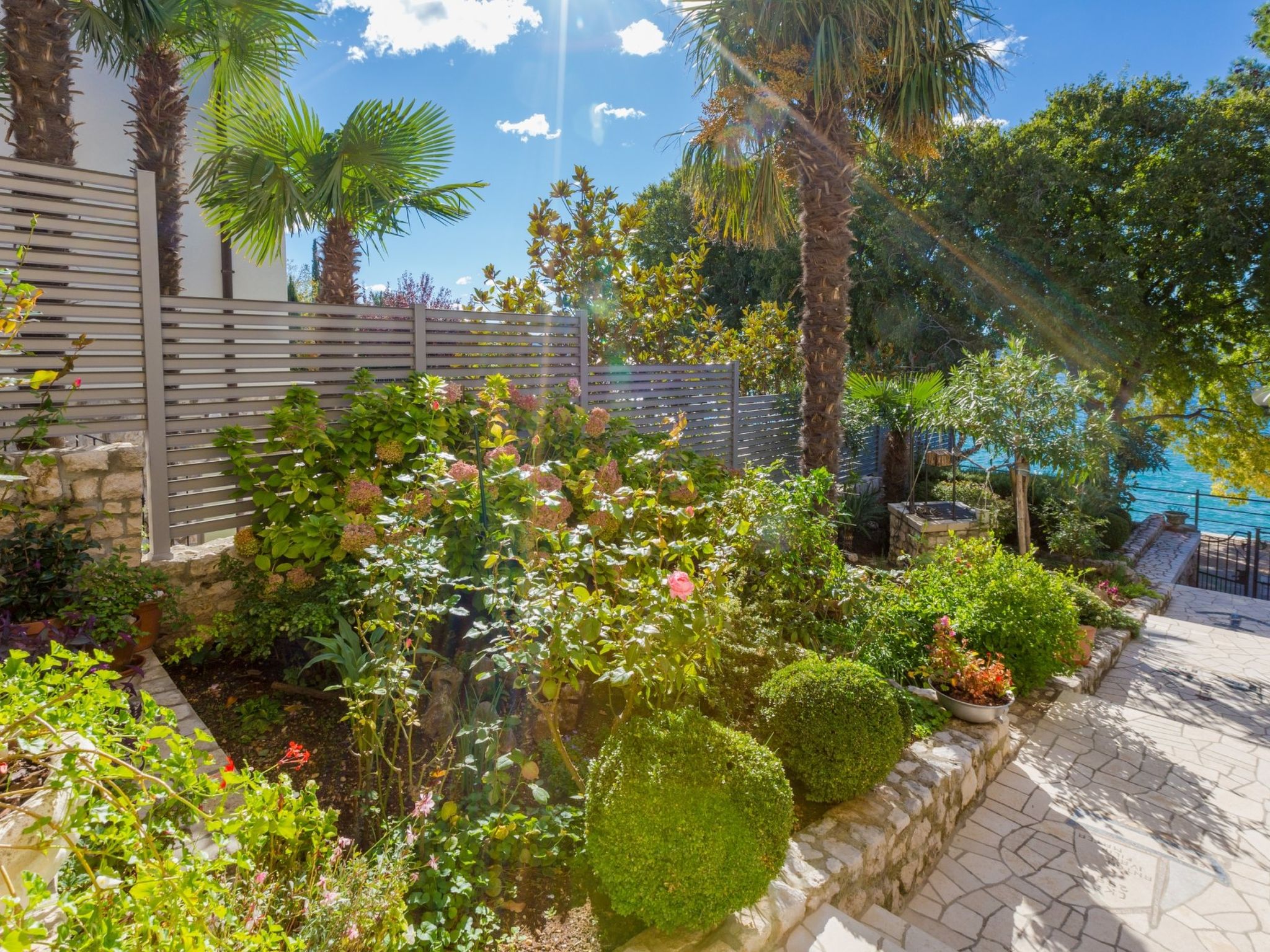 Photo of ZUPAN 2 / HR-02480-02