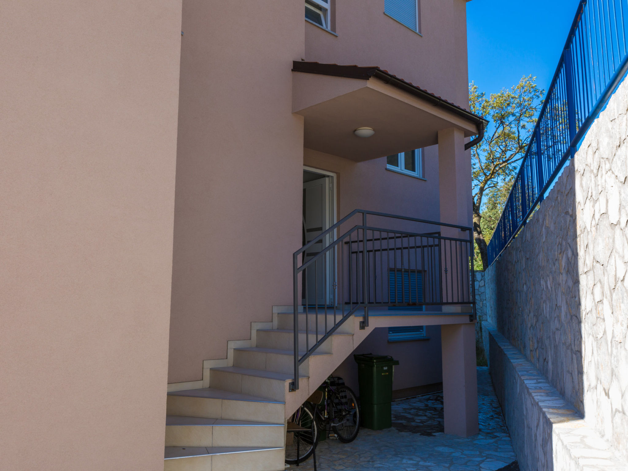 Photo of SILBER / HR-09925-01