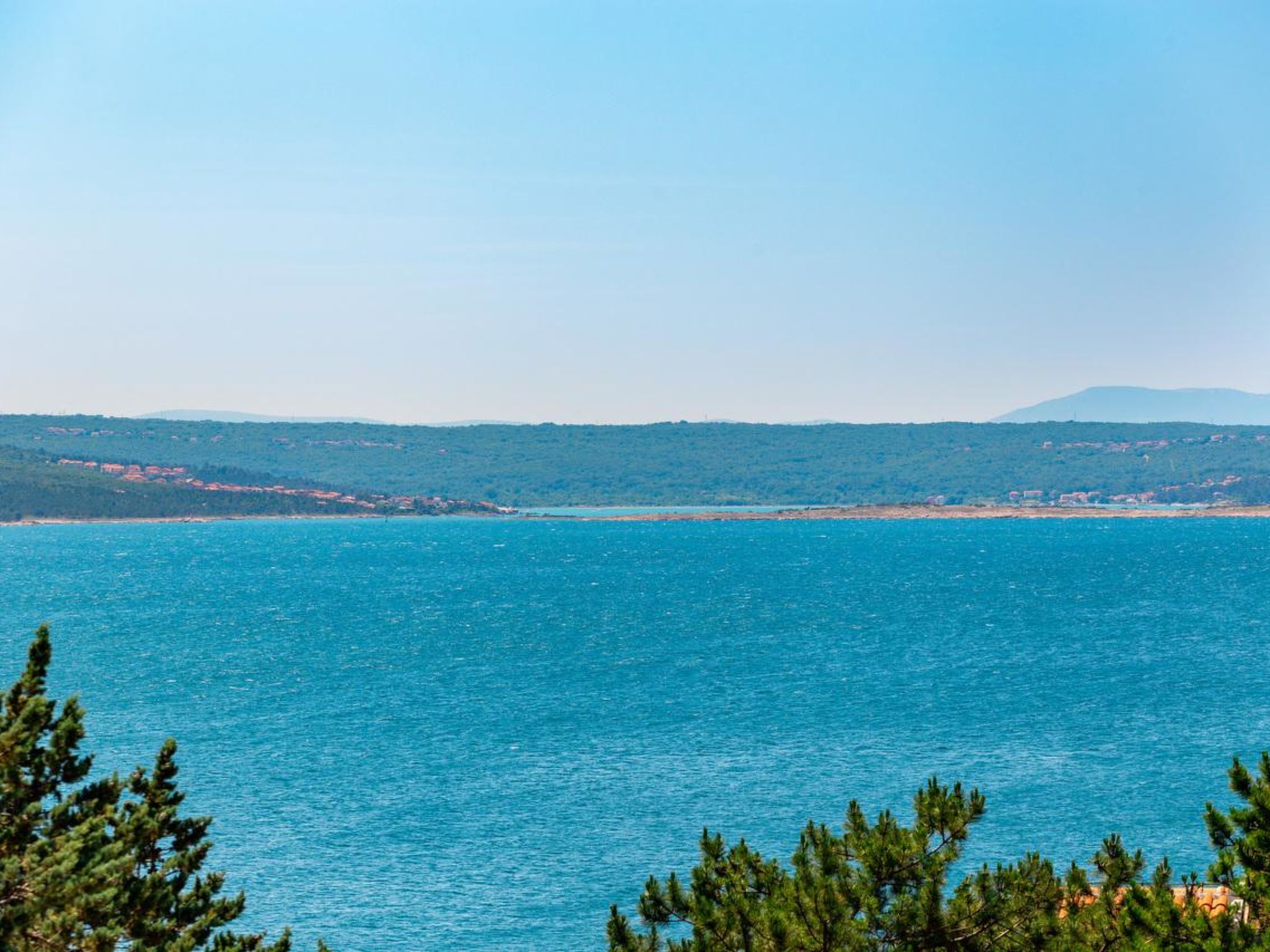 Photo of LANA 4 / HR-02384-04