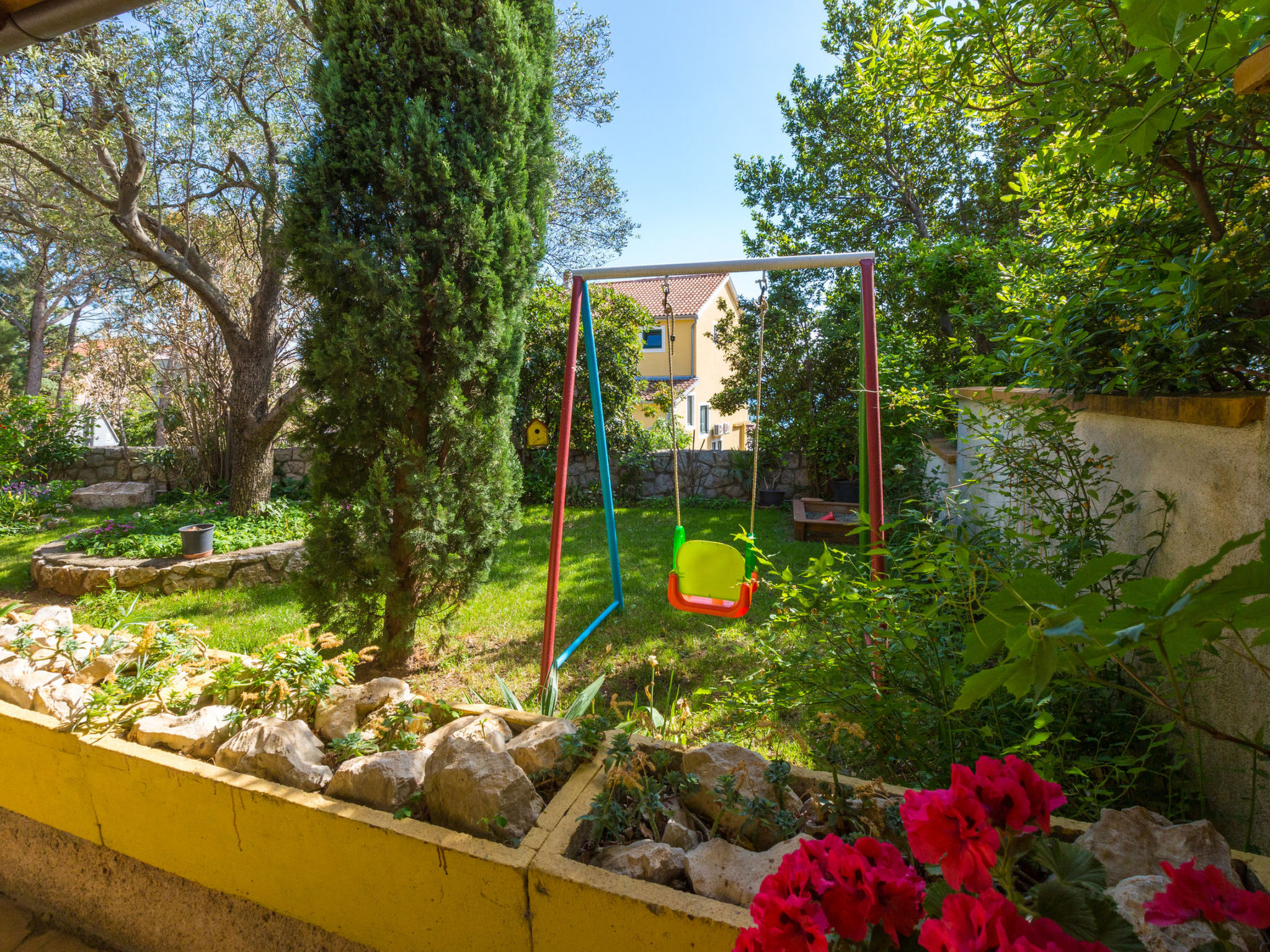 AKELAVA 2 / HR-05548-02 - Outside