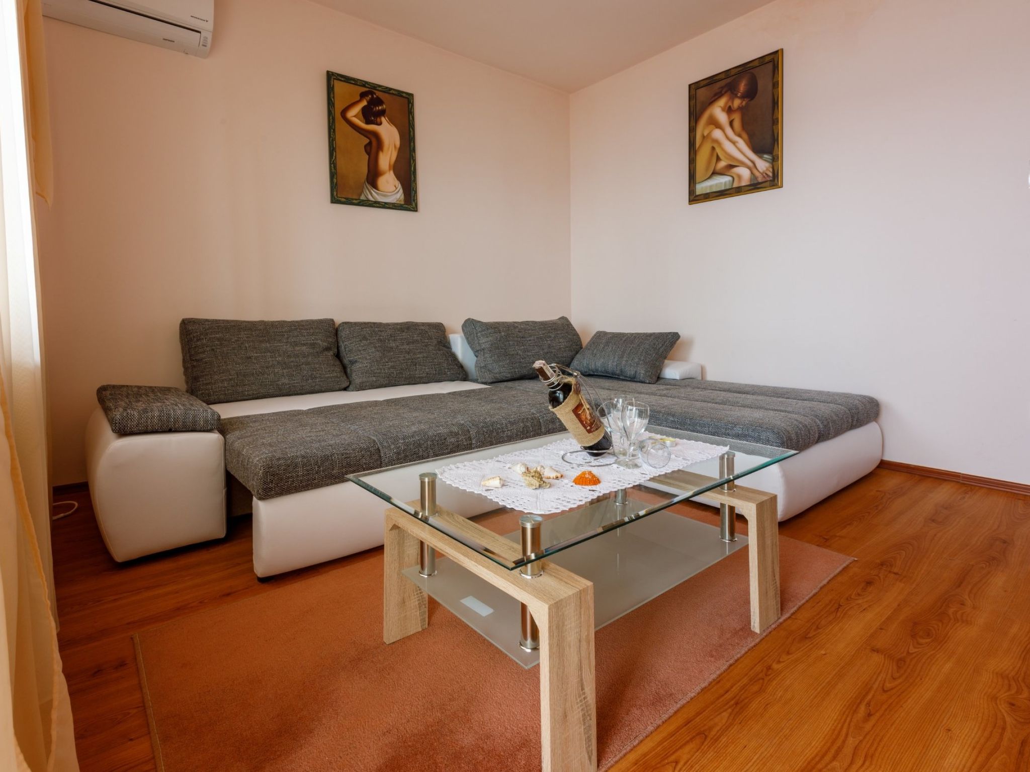 Stupar 1 / HR-09721-01 - Inside