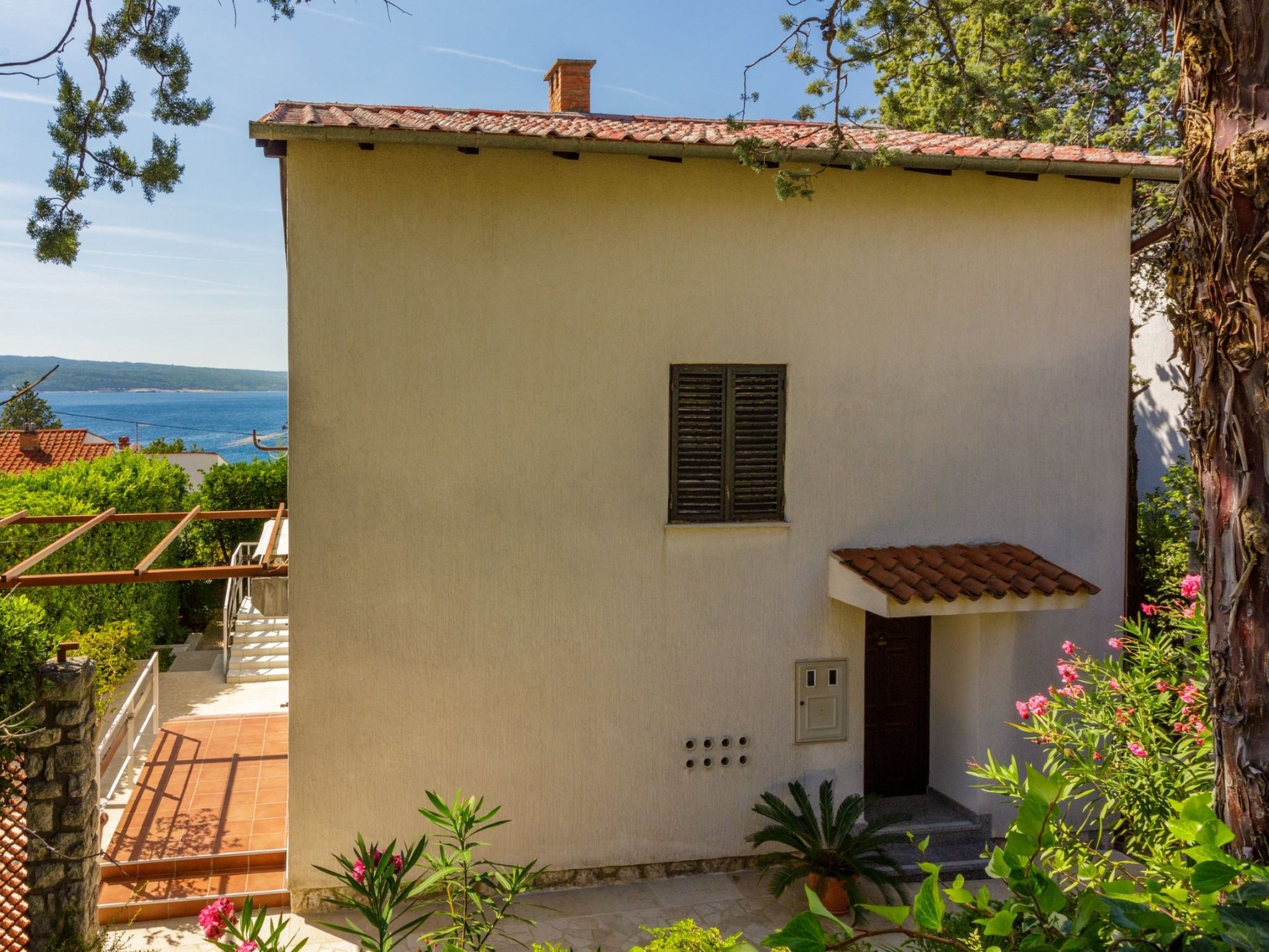 BIBA / HR-10486-01 - Outside