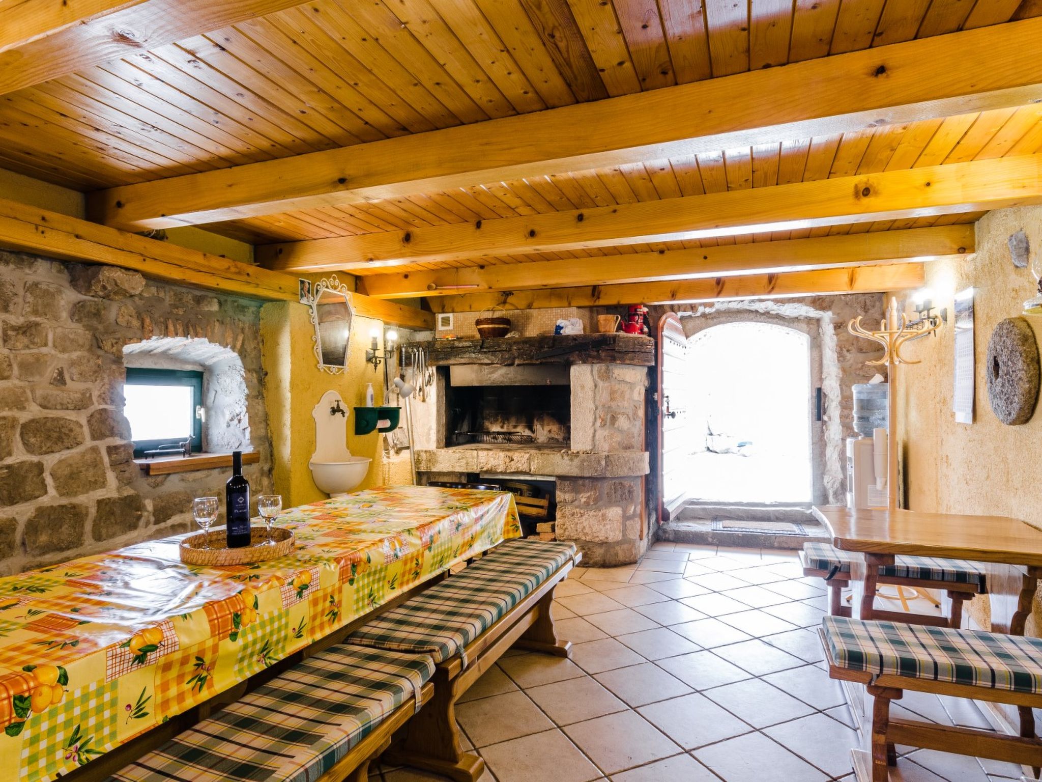 SARAR KOTOR CH / HR-10358-02 - Inside