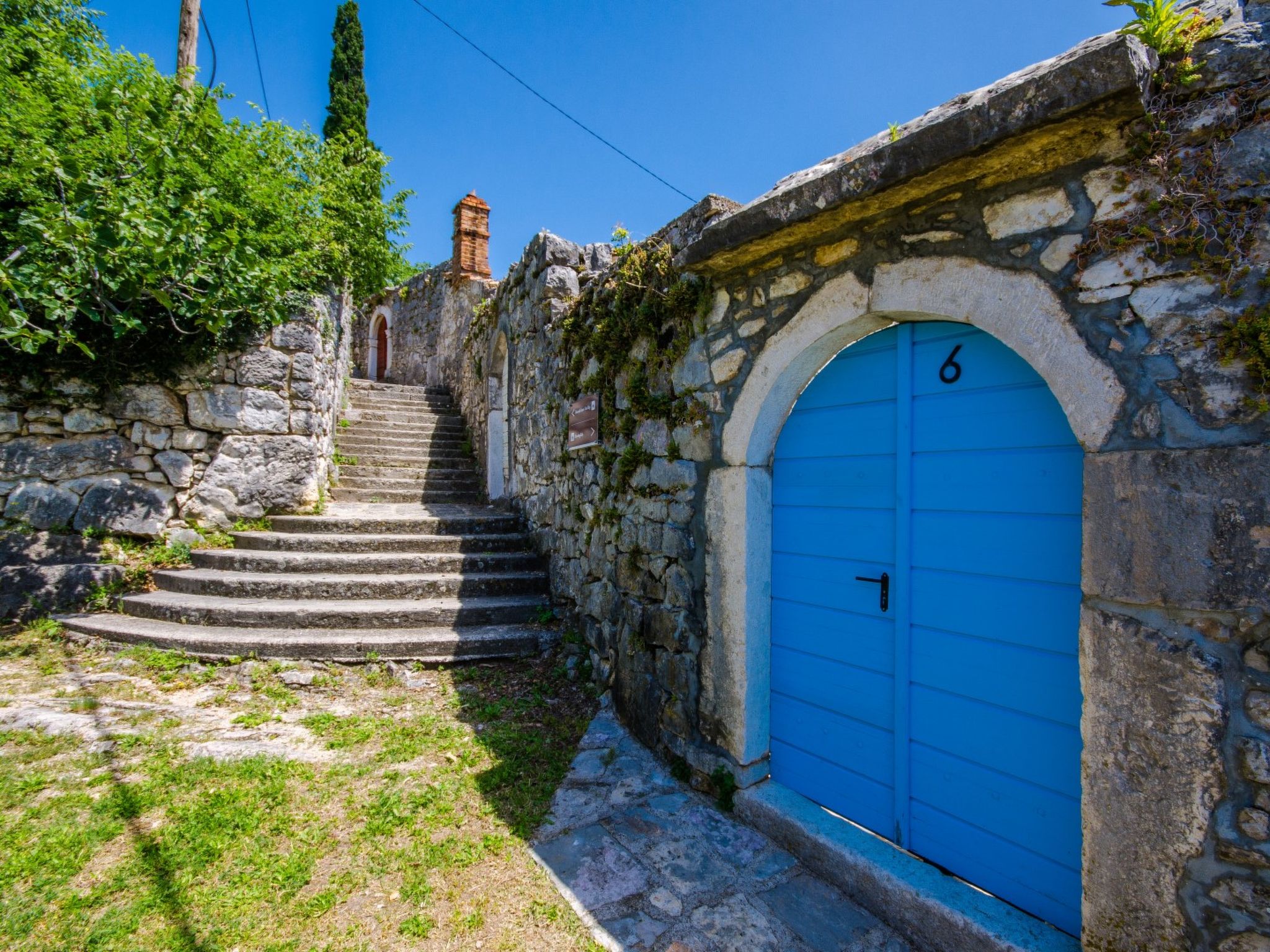 SARAR KOTOR CH / HR-10358-02 - Outside