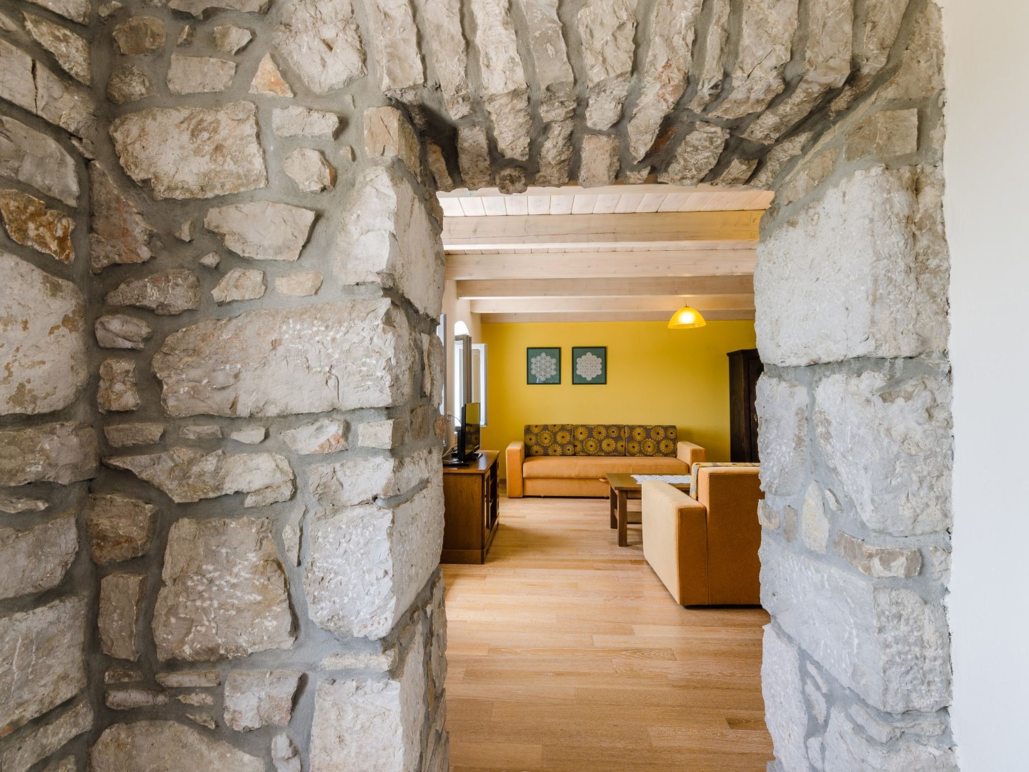 SARAR KOTOR CH / HR-10358-02 - Inside