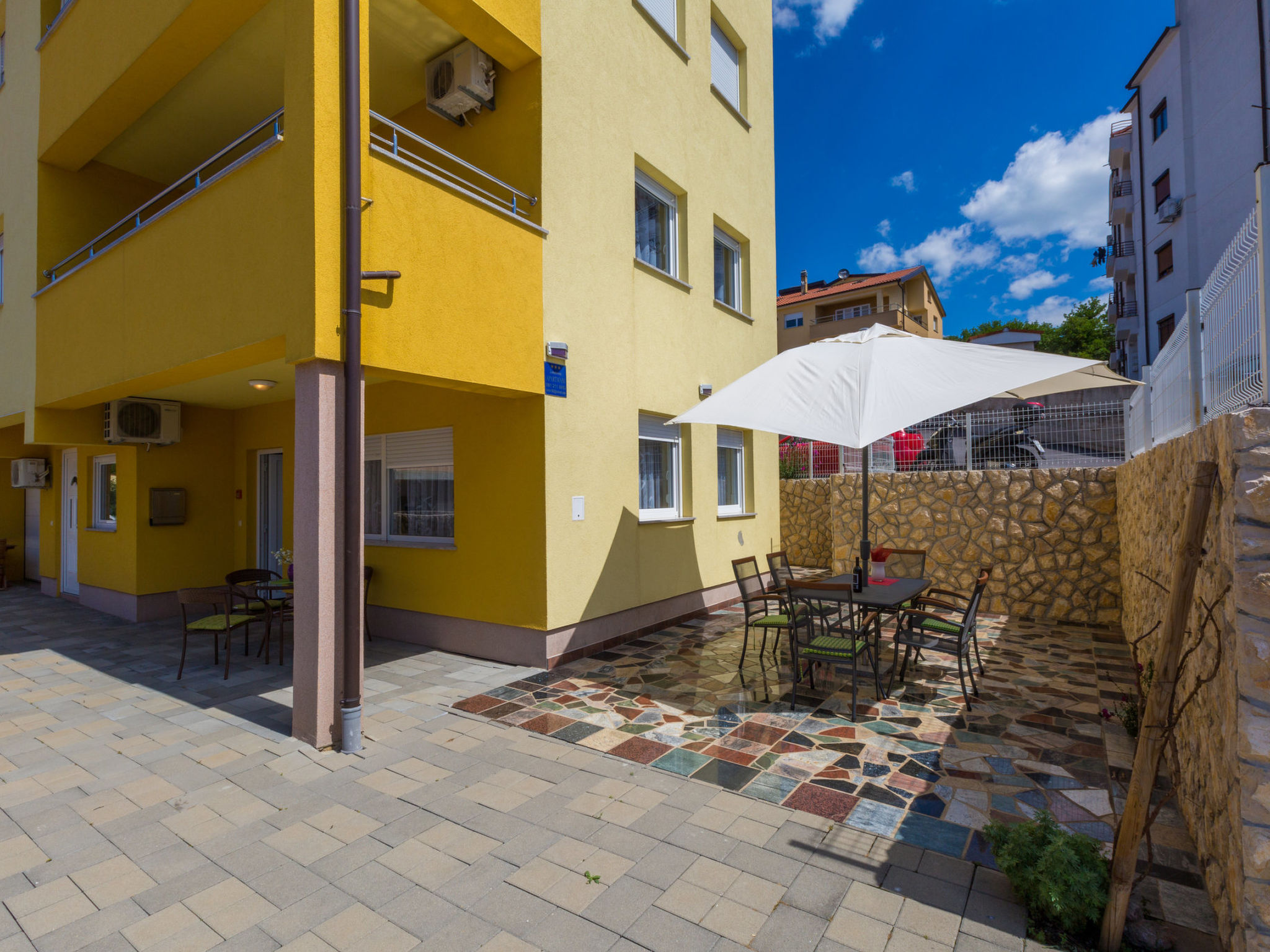 Photo of IVA-BONO 1 / HR-09873-01