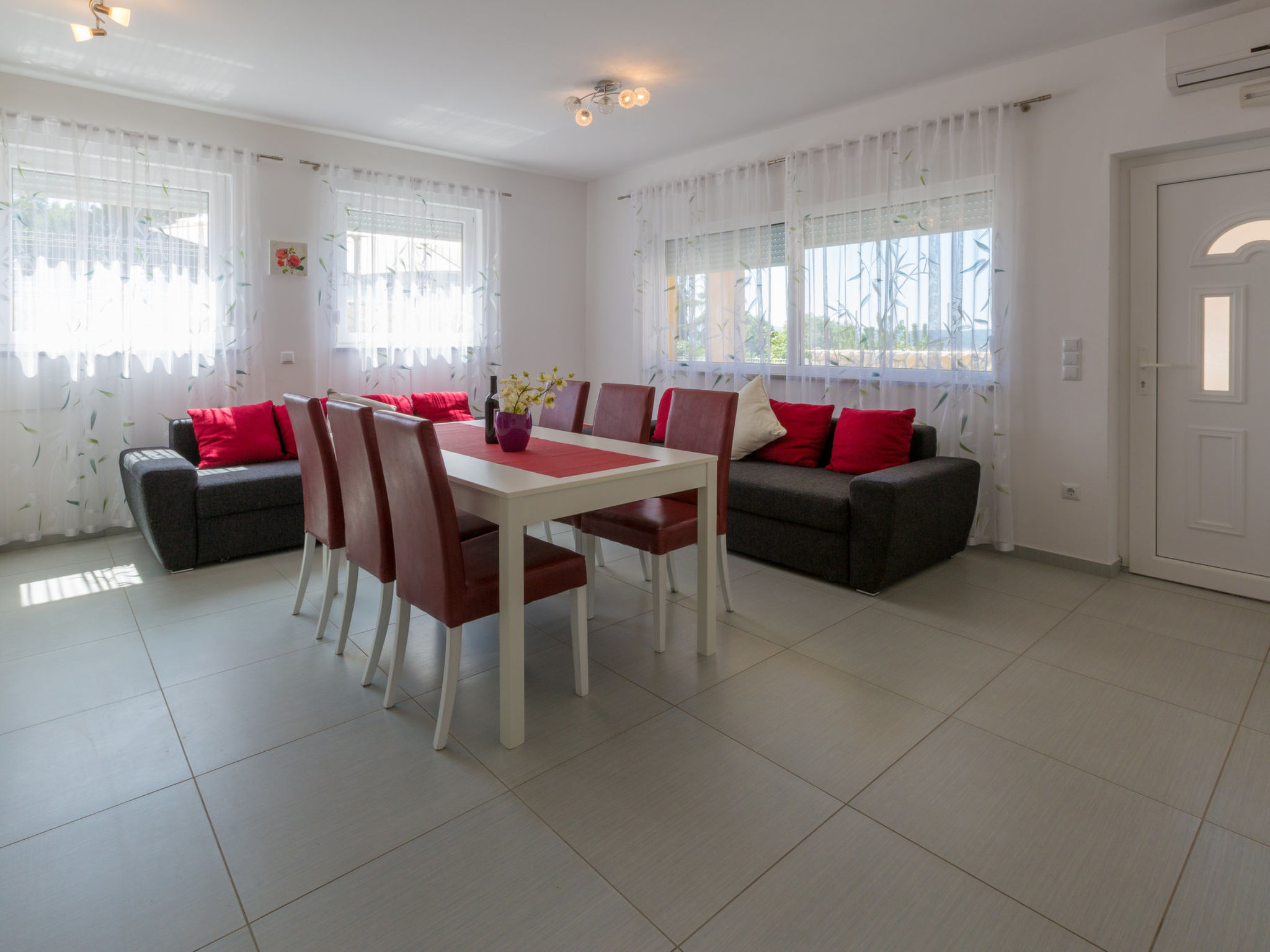 Photo of IVA-BONO 1 / HR-09873-01