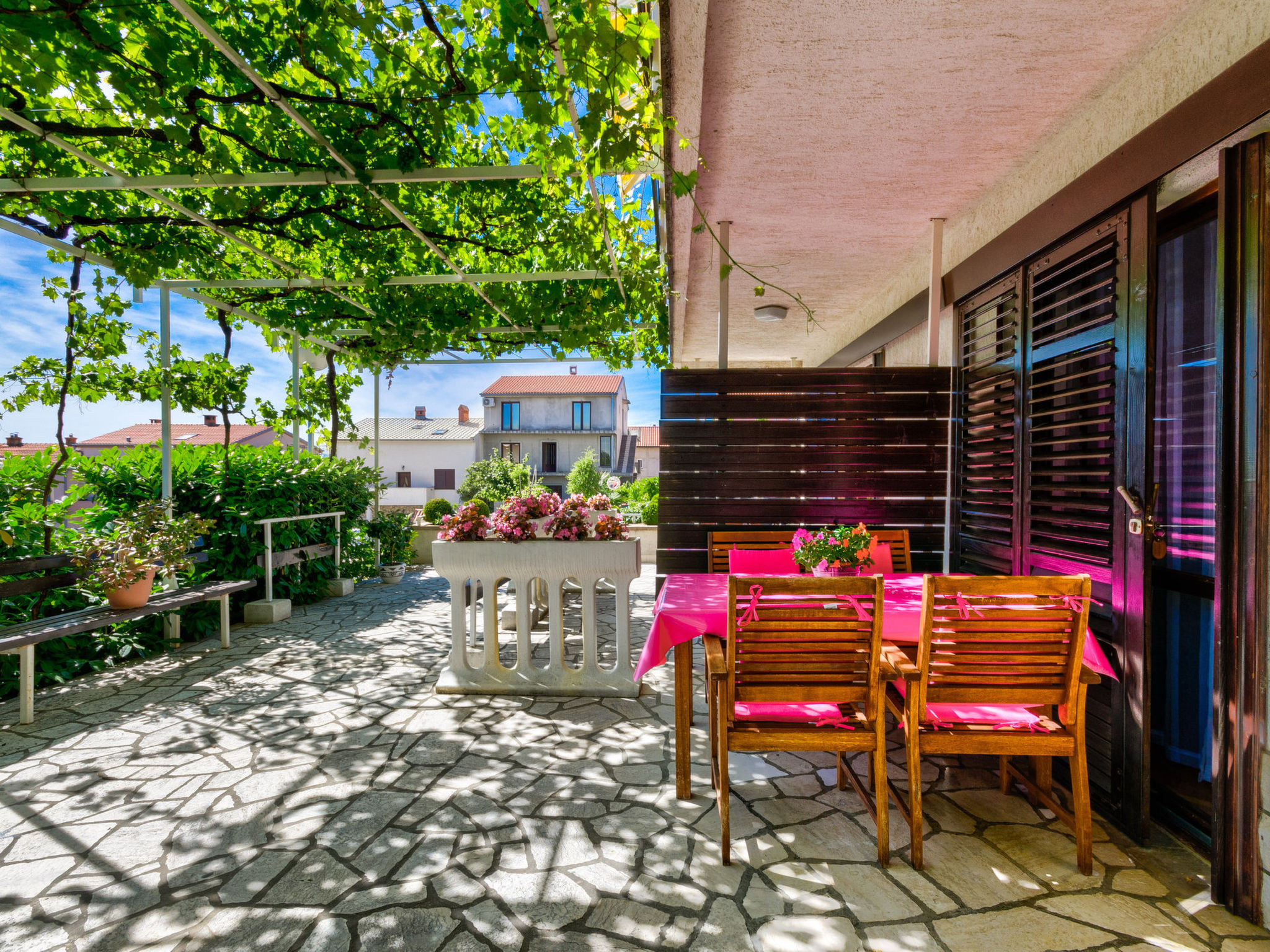 Photo of BRUKETA 3 / HR-08079-03