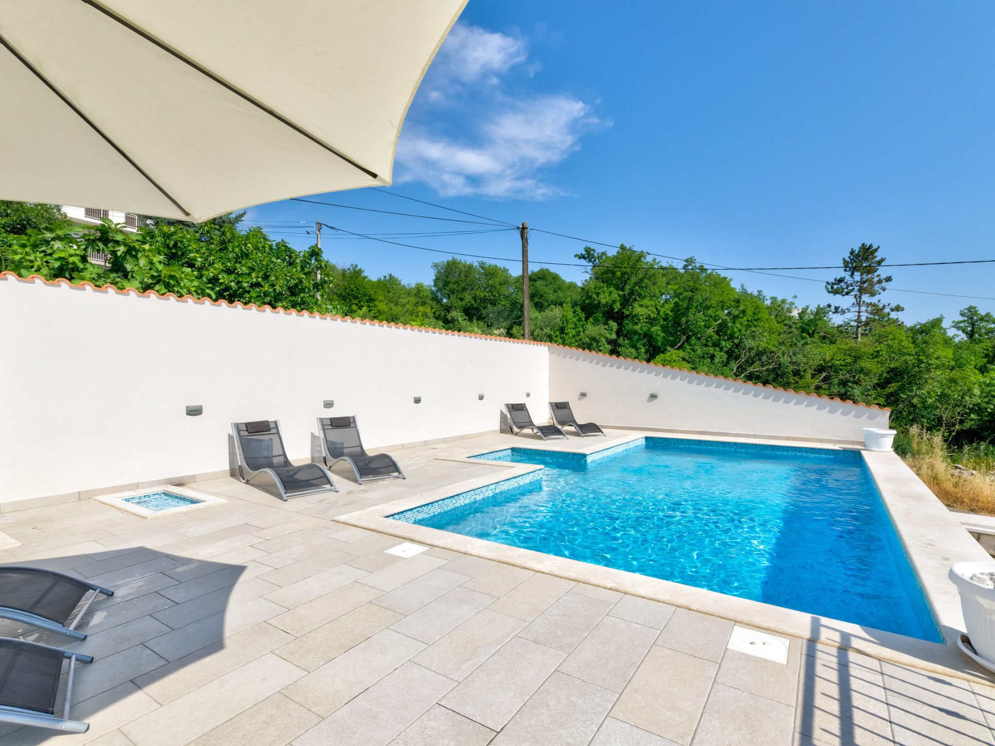 Photo of HR3300.1615.1