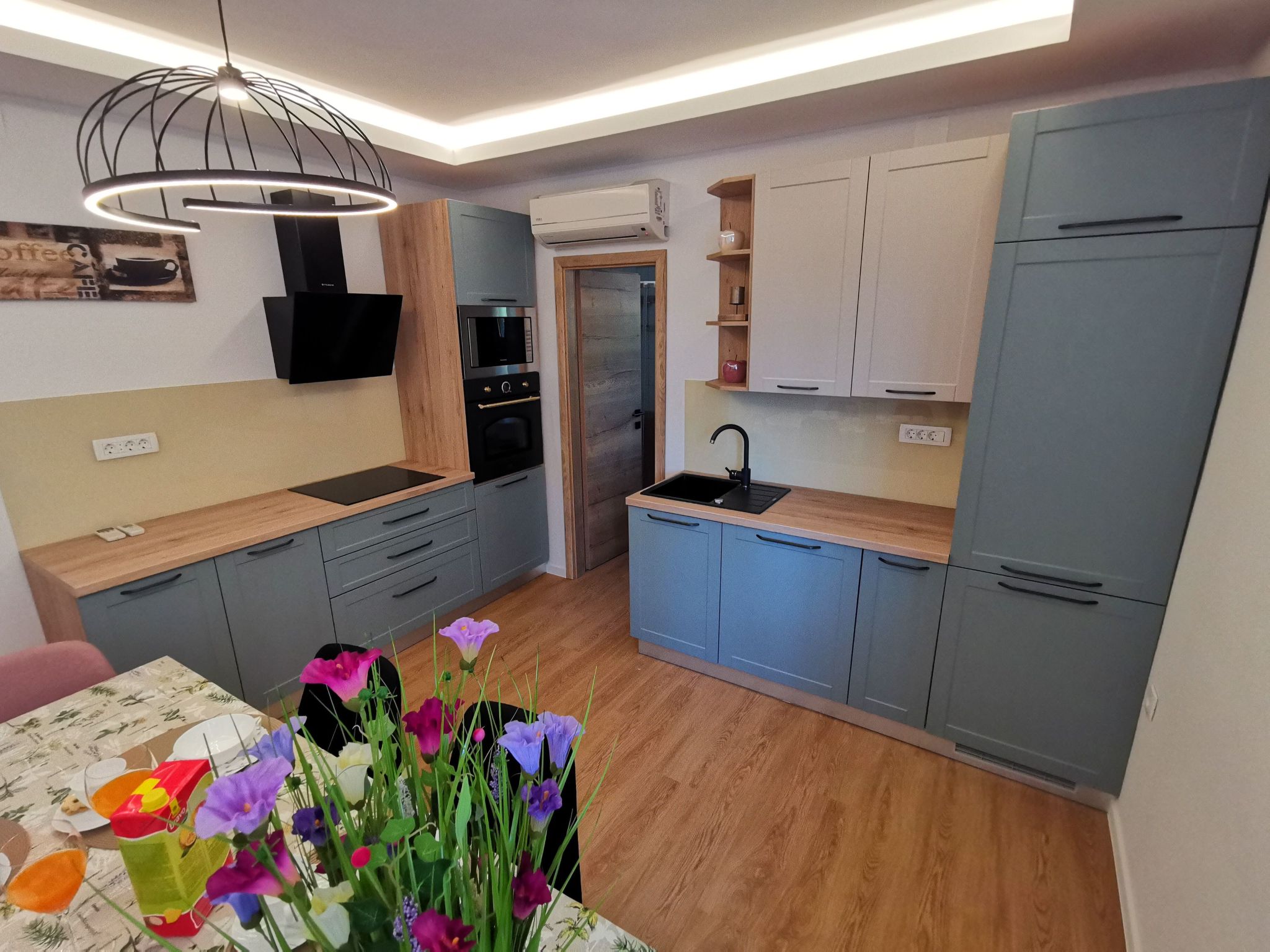 Wohnung für 4 Pers. mit Terrasse-Drinnen