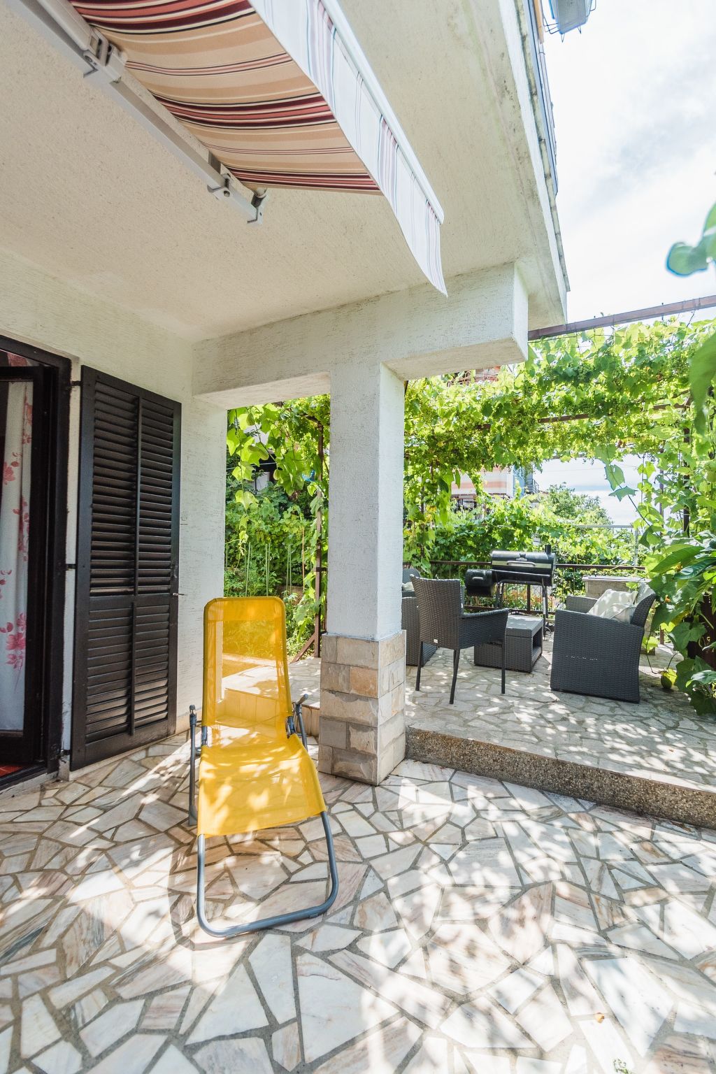 Schöne Erdgeschosswohnung mit Sonnenterrasse