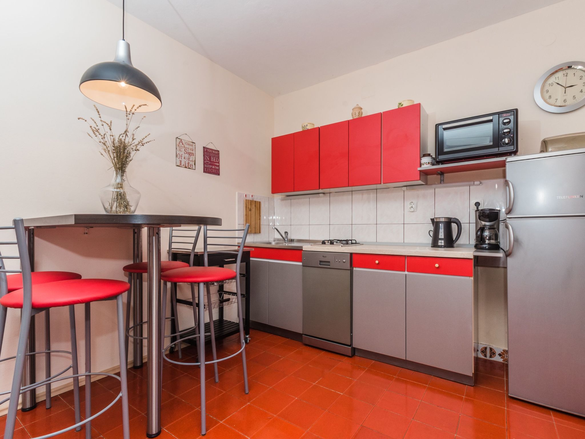 Schöne Erdgeschosswohnung mit Sonnenterrasse-Image-tags.info