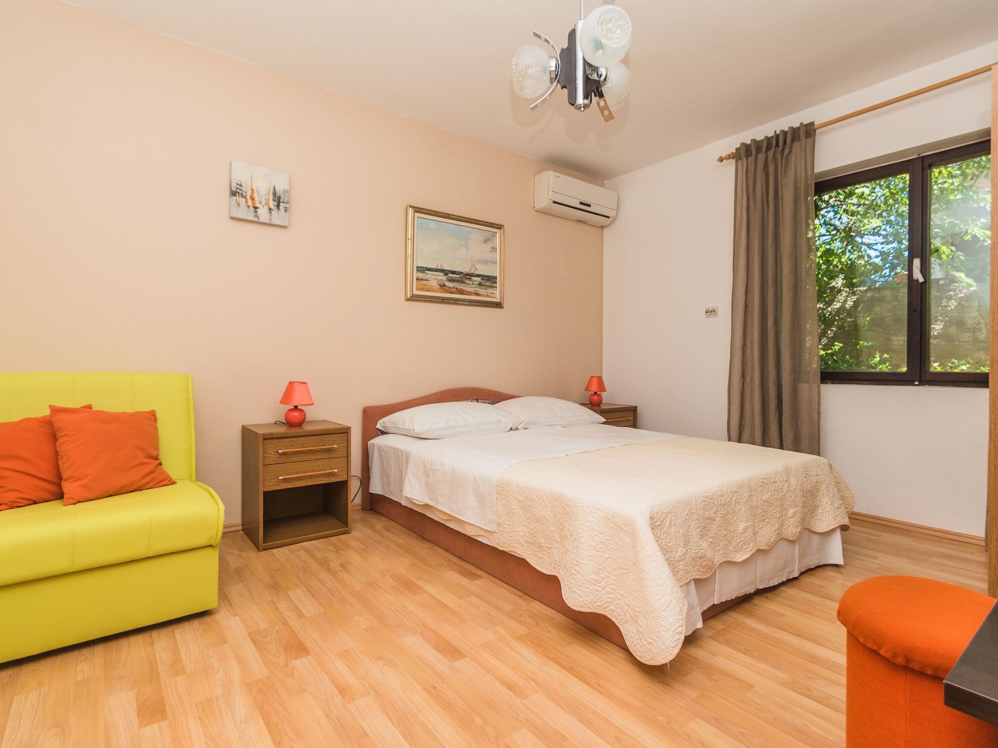 Schöne Erdgeschosswohnung mit Sonnenterrasse-Image-tags.info