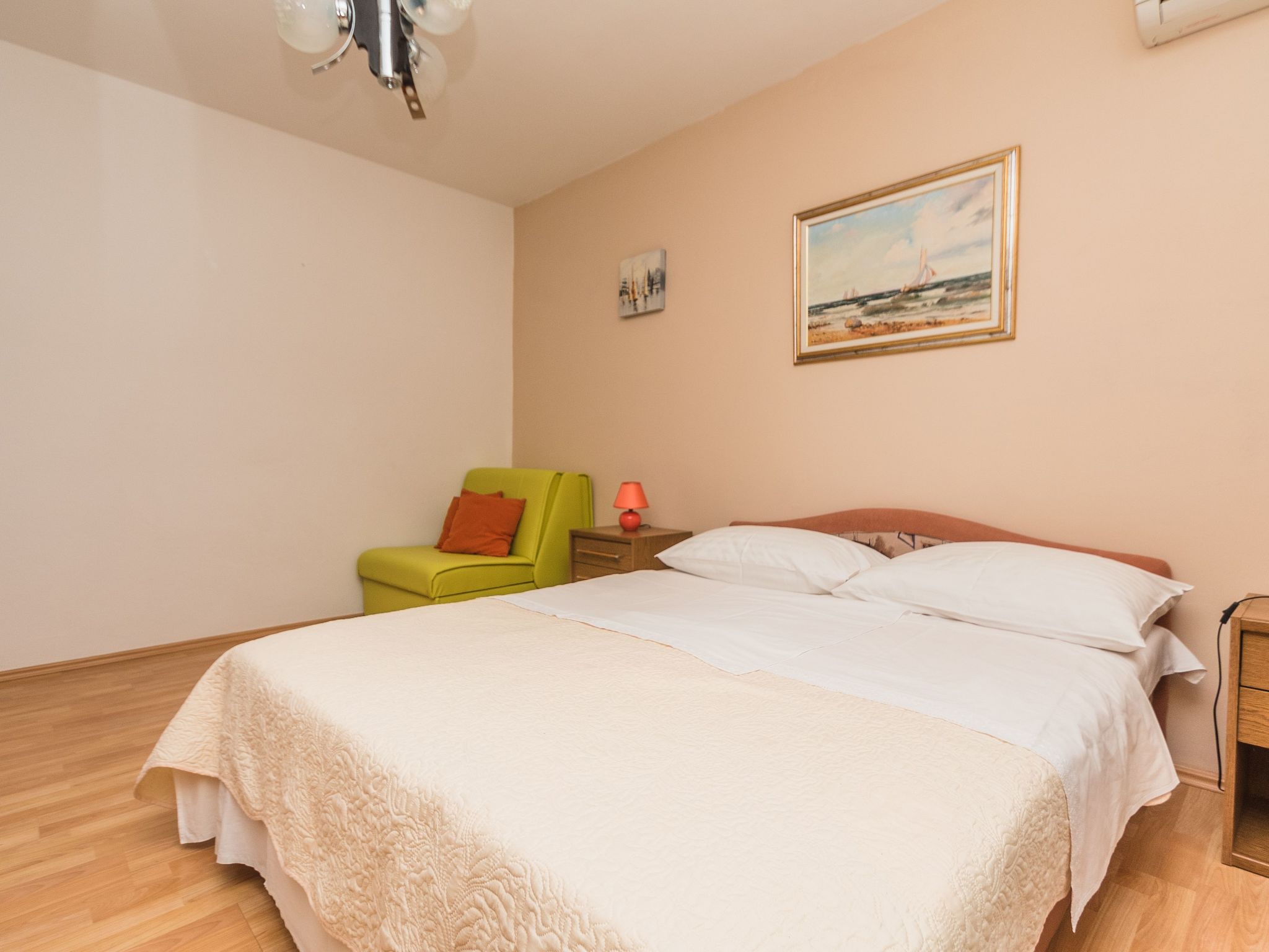 Schöne Erdgeschosswohnung mit Sonnenterrasse-Image-tags.info