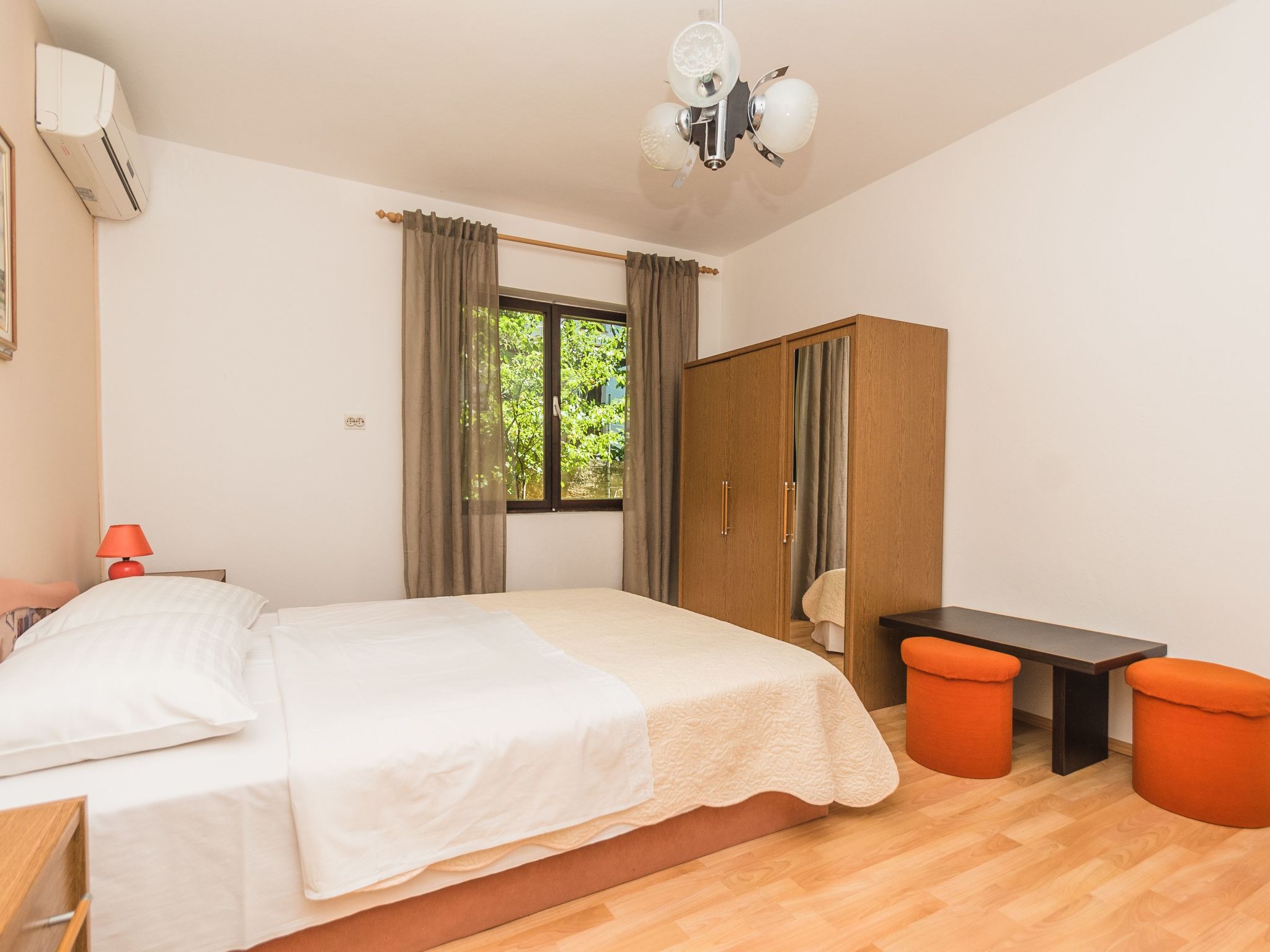 Schöne Erdgeschosswohnung mit Sonnenterrasse-Image-tags.info