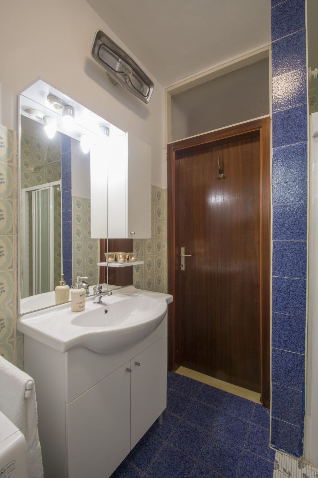 Schöne Erdgeschosswohnung mit Sonnenterrasse-Image-tags.info