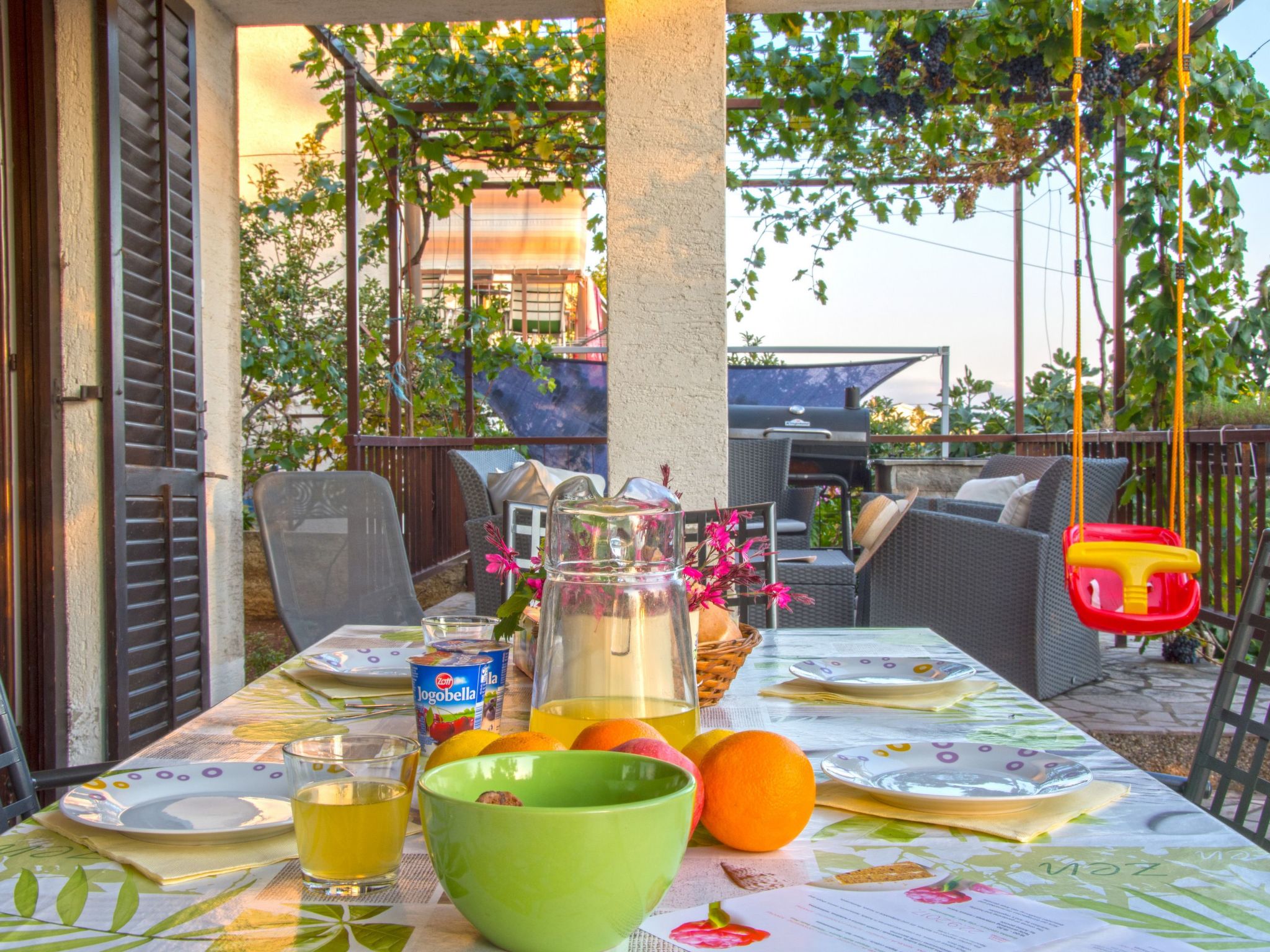 Schöne Erdgeschosswohnung mit Sonnenterrasse-Image-tags.info