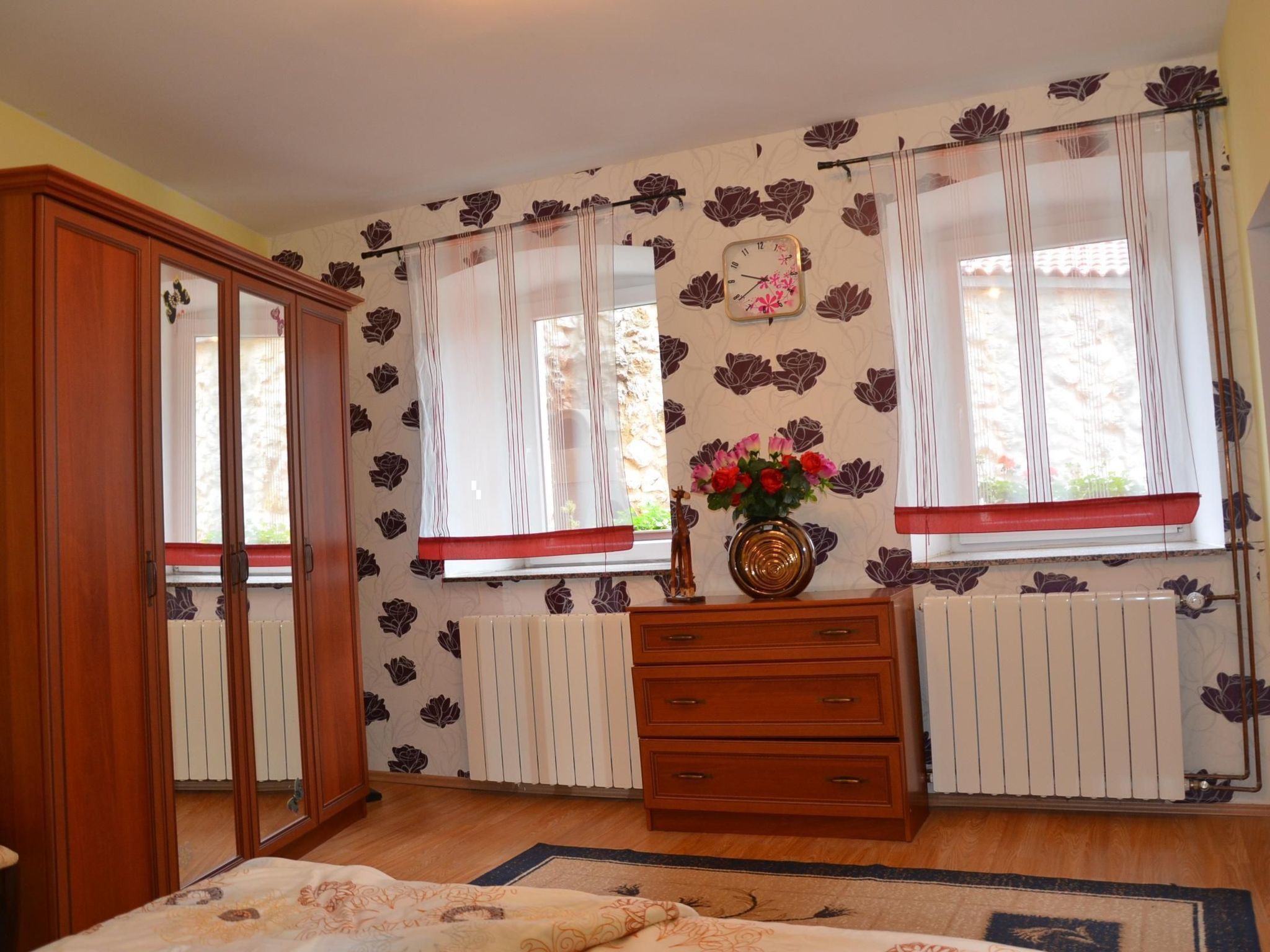 Geräumige Duplexwohnung mit Terrasse und Pool-Binnen