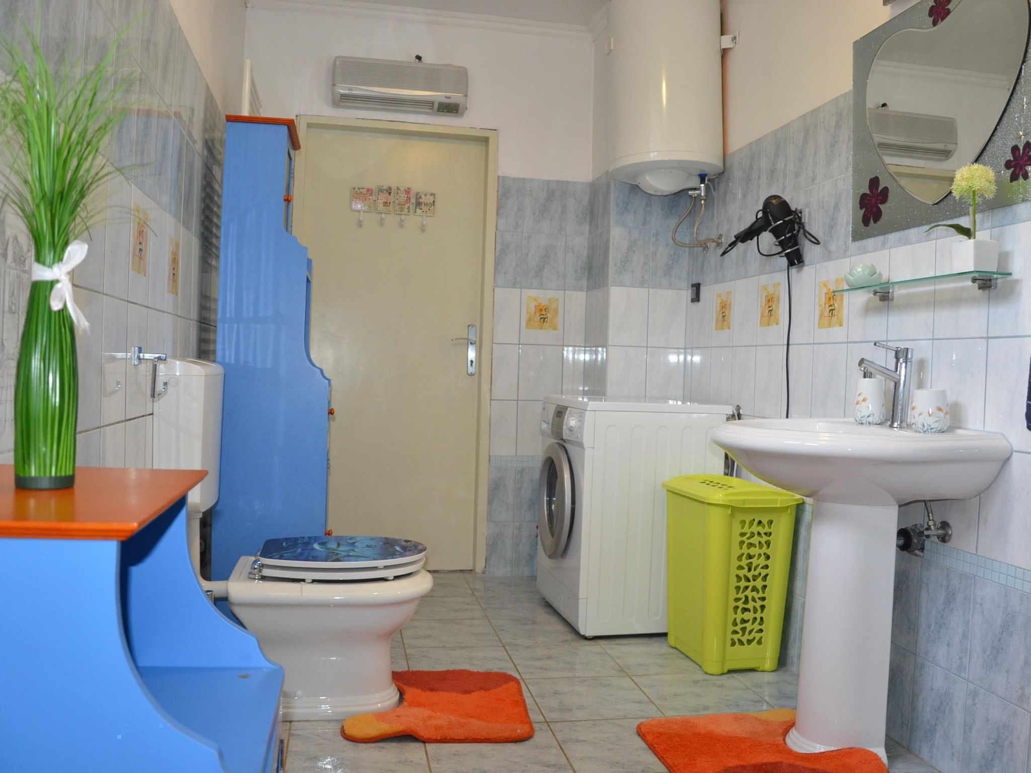 Geräumige Duplexwohnung mit Terrasse und Pool-Binnen