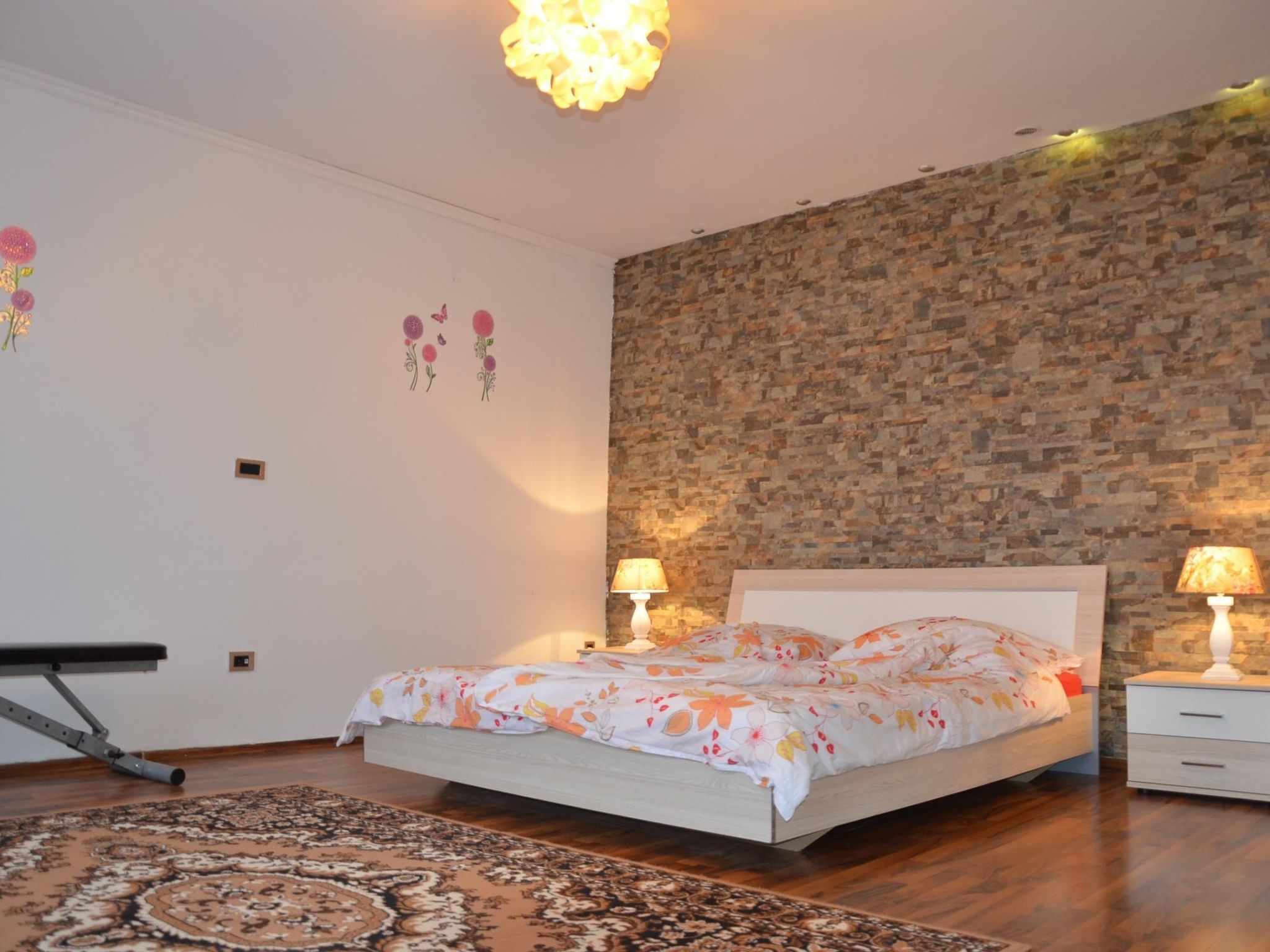 Geräumige Duplexwohnung mit Terrasse und Pool-Binnen