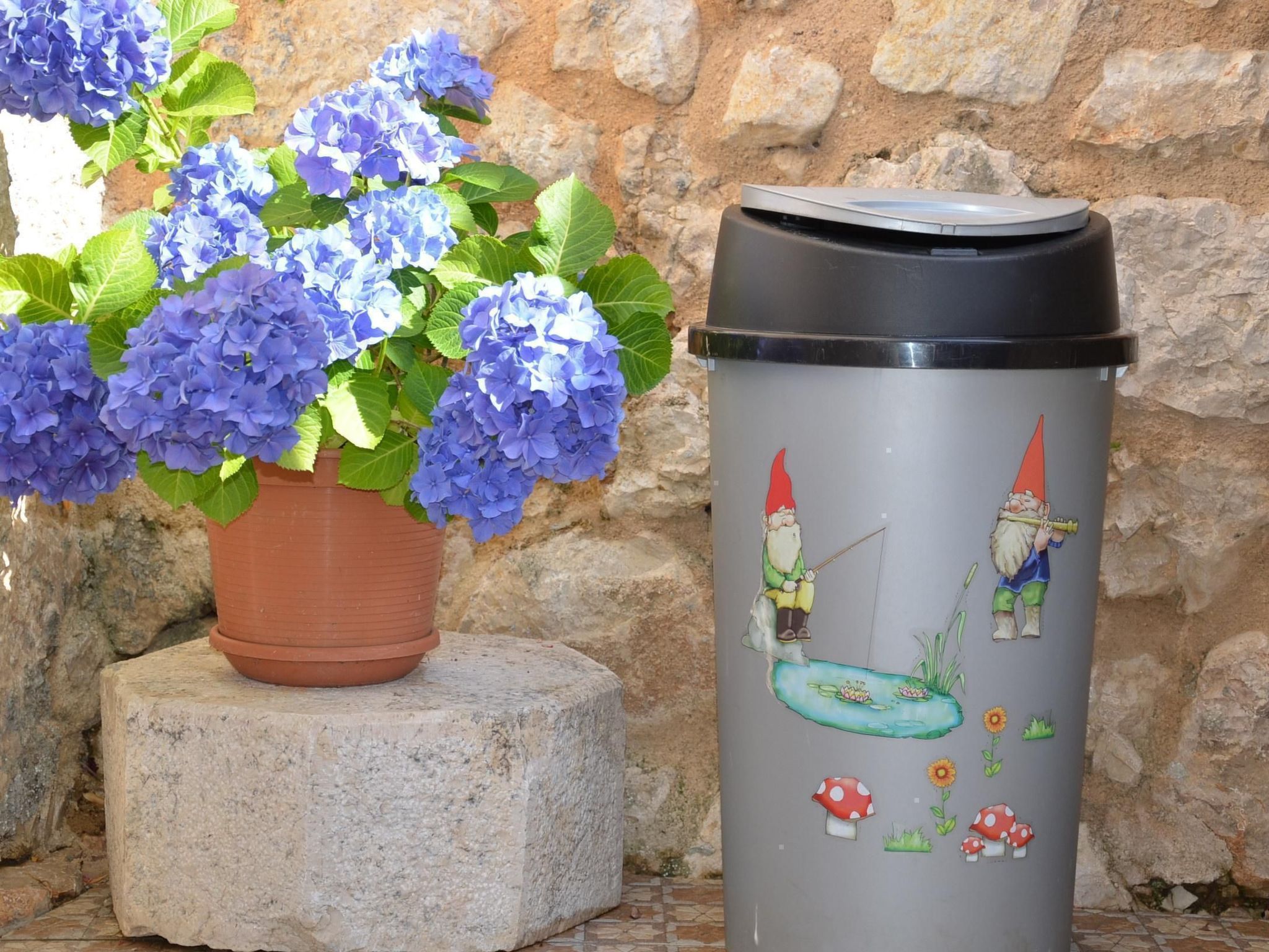 Geräumige Duplexwohnung mit Terrasse und Pool-Binnen