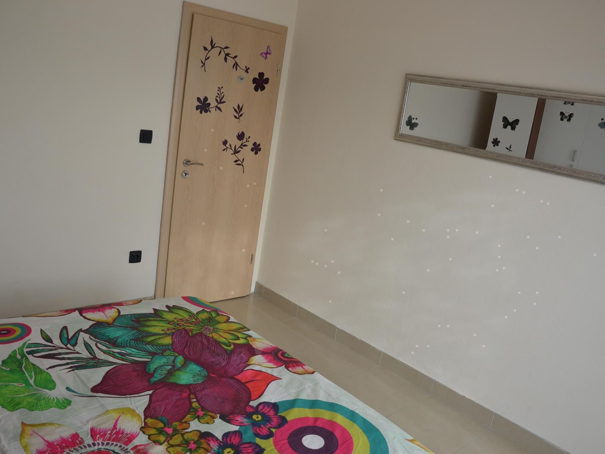 Großes Ferienhaus mit eigenem Pool und Terrasse-Binnen