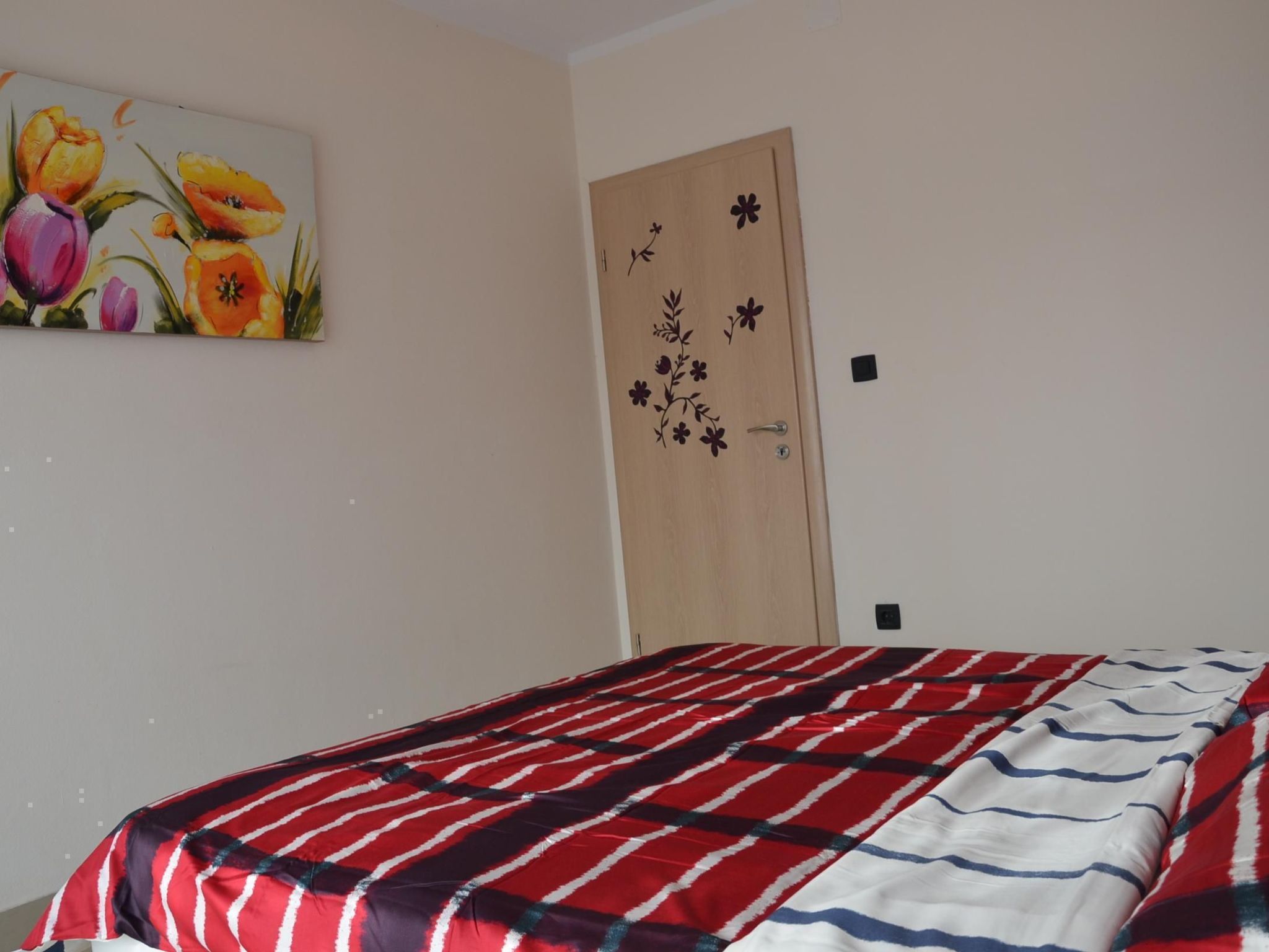 Großes Ferienhaus mit eigenem Pool und Terrasse-Binnen