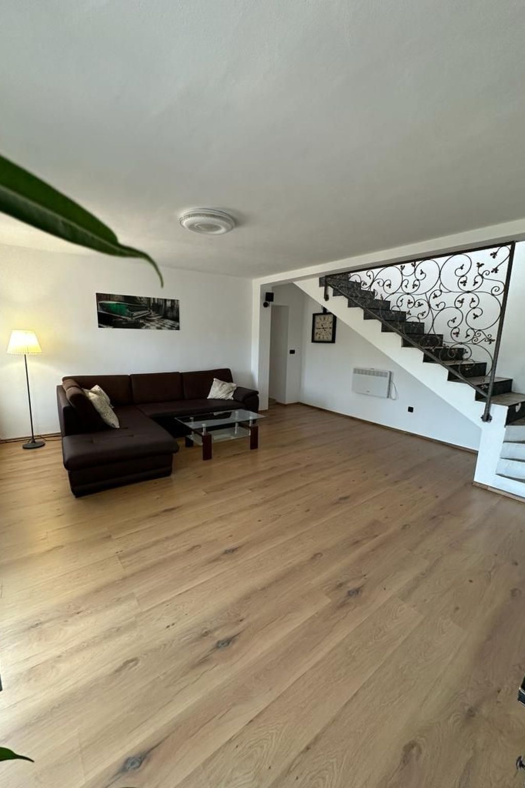 Großes Ferienhaus mit eigenem Pool und Terrasse-Binnen