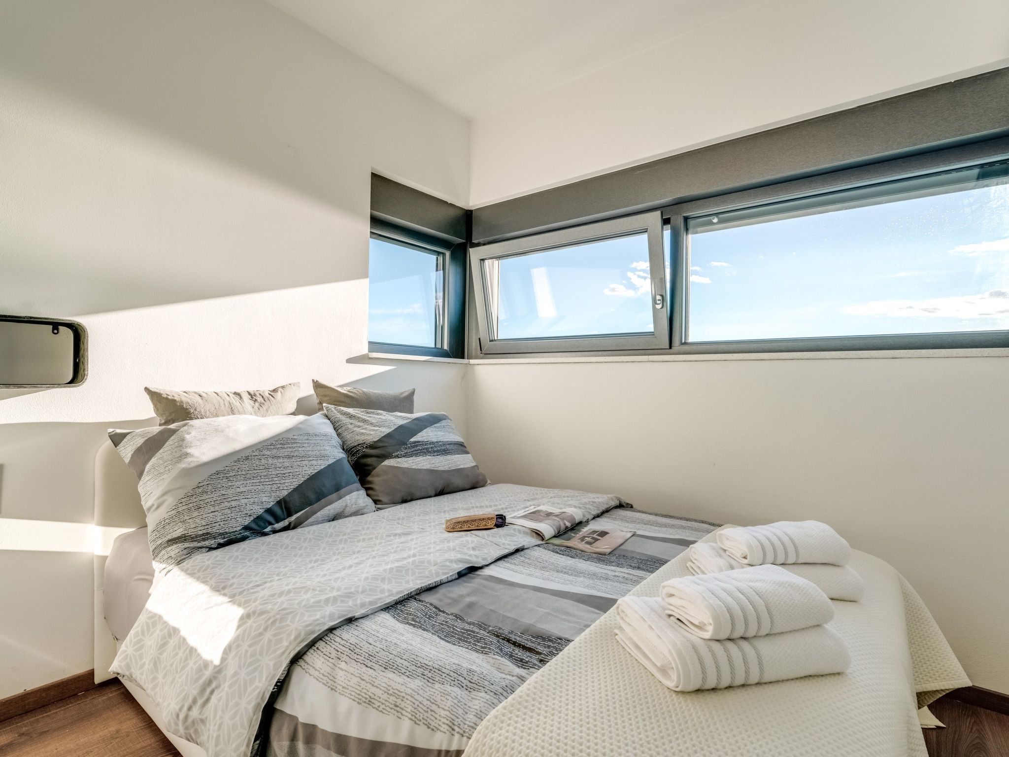 Villa "View" mit Blick auf das Wasser-Image-tags.info