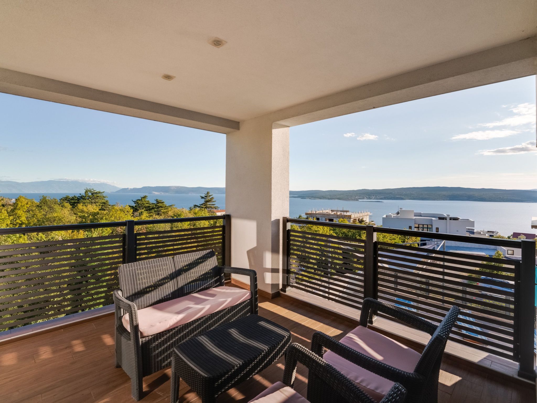 Villa "View" mit Blick auf das Wasser-Image-tags.info