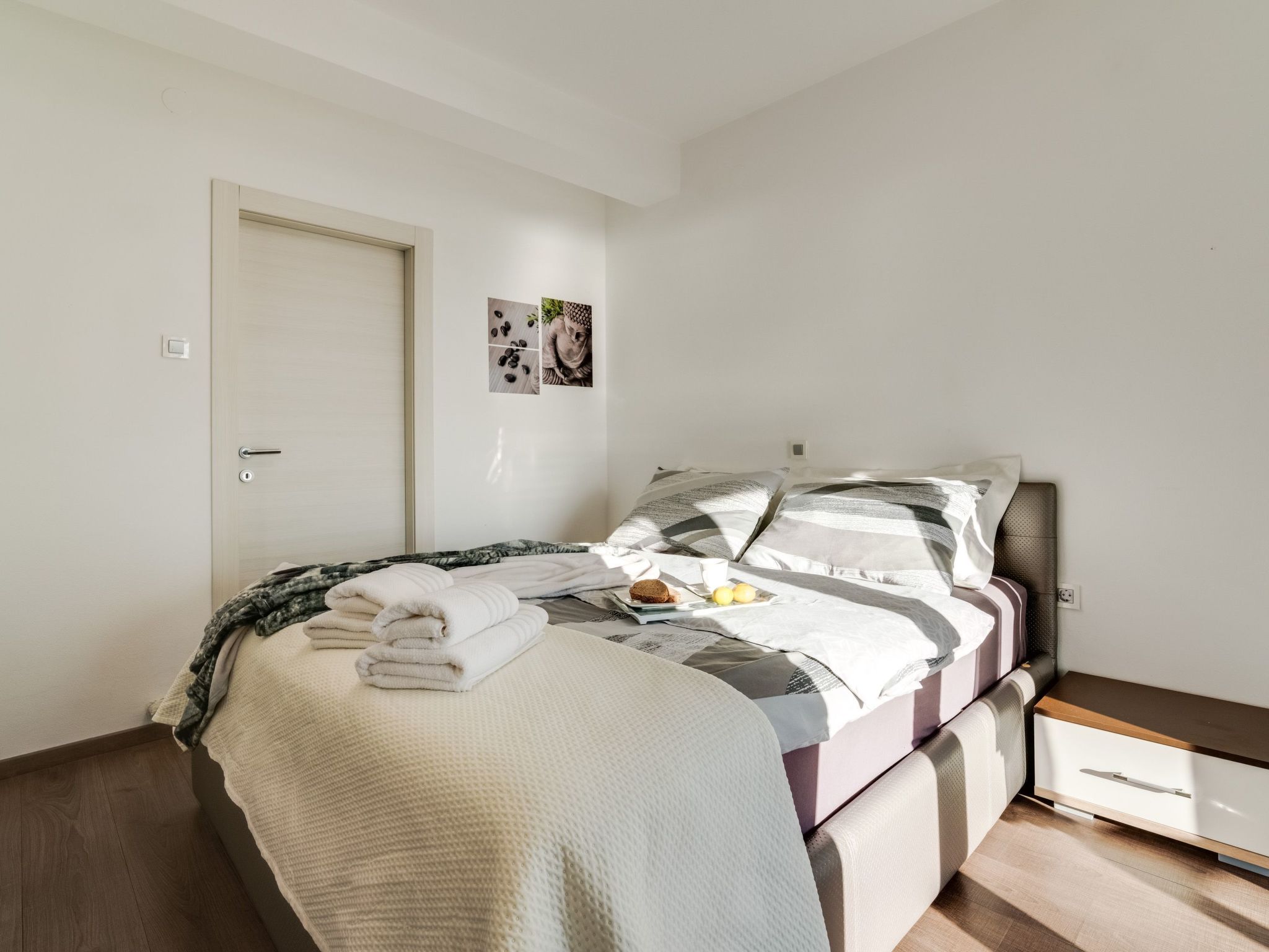 Villa "View" mit Blick auf das Wasser-Image-tags.info