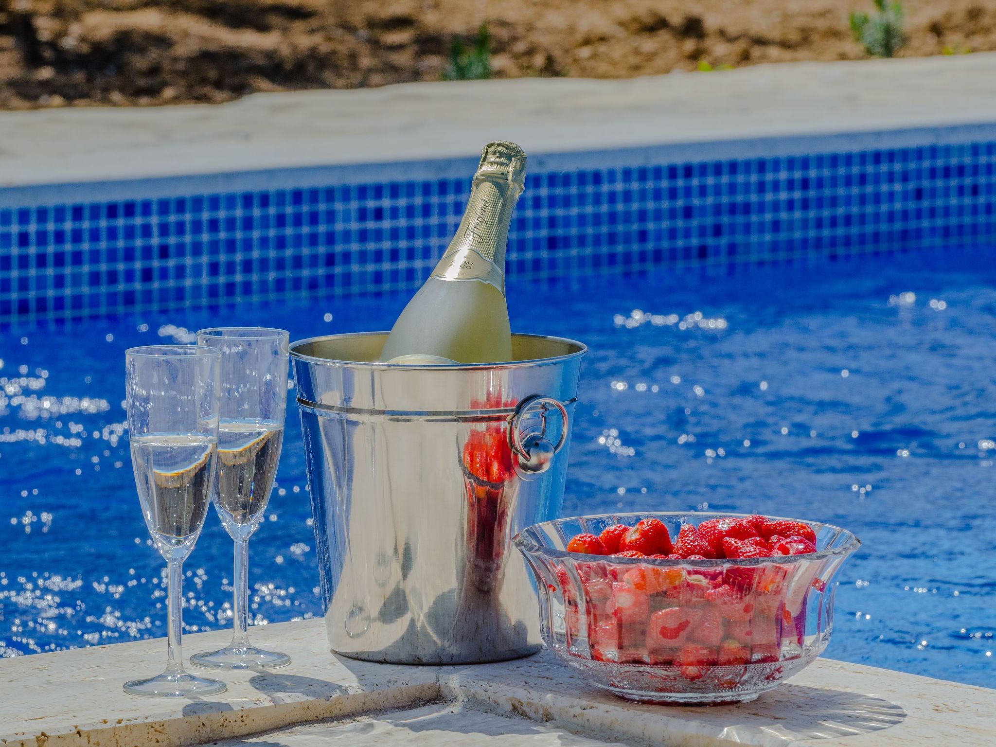 Villa mit Pool und schönem Meerblick-Image-tags.info