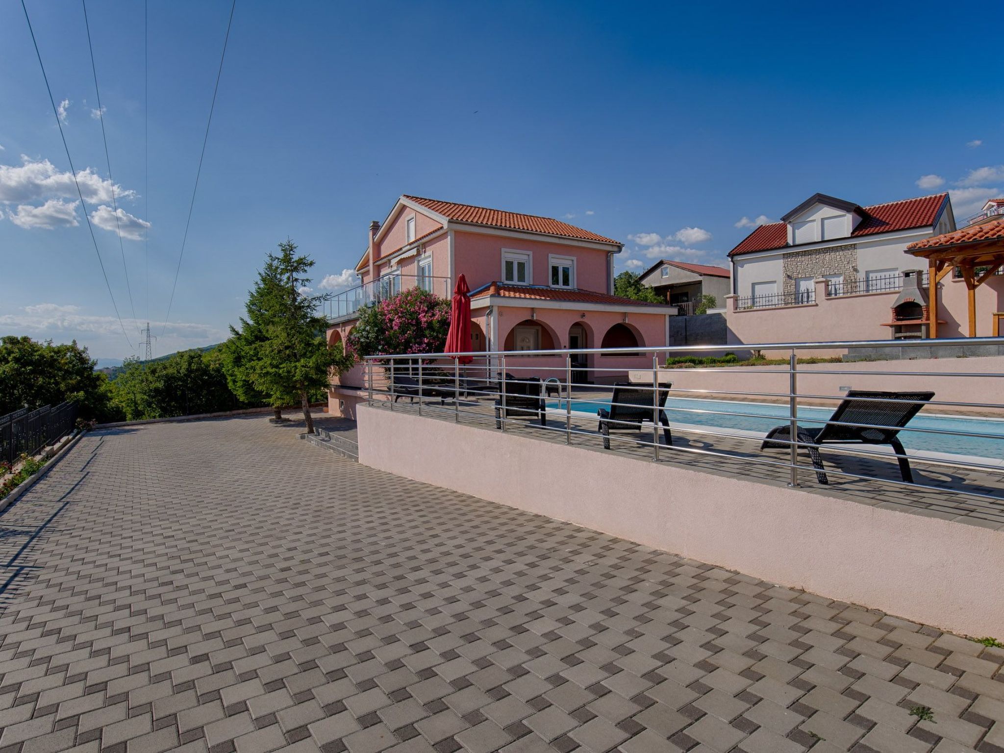 Villa mit Pool und schönem Meerblick-Image-tags.info