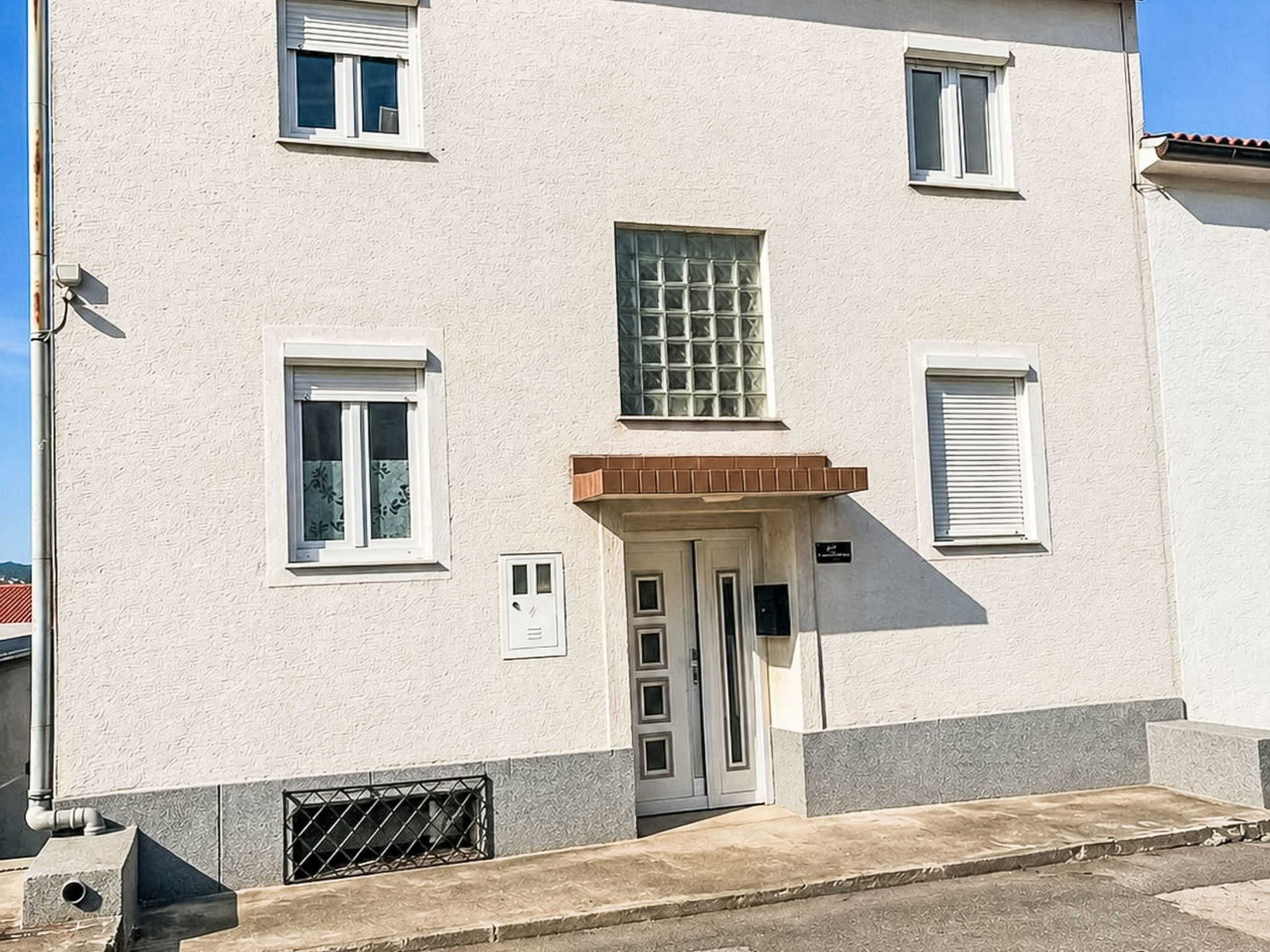 Gemütliche 2-Schlafzimmer-Wohnung mit Meerblick, Crikvenica - Dehors