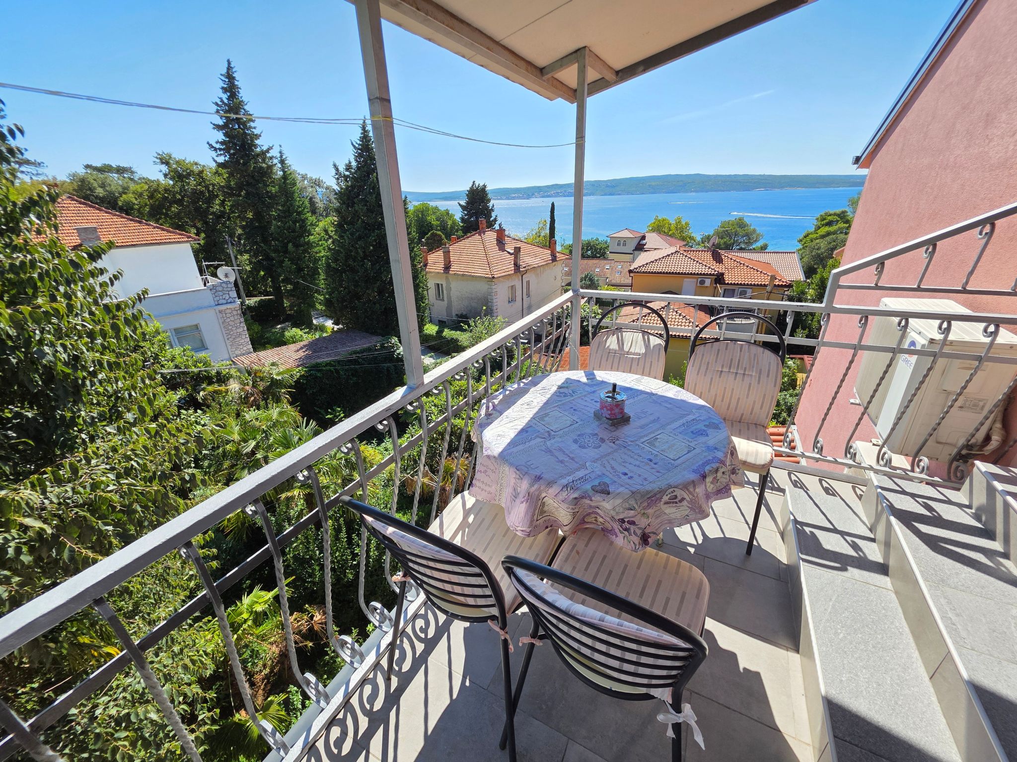 Wohnung 150m vom Sandstrand Apartment in Cirkvenica Riviera