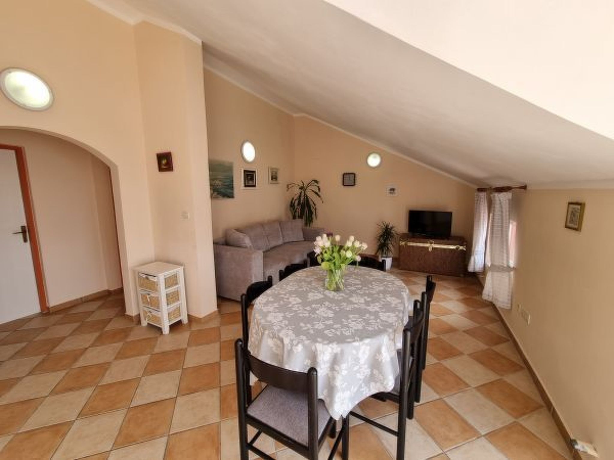 Wohnung mit Balkon, tolle Lage-Binnen