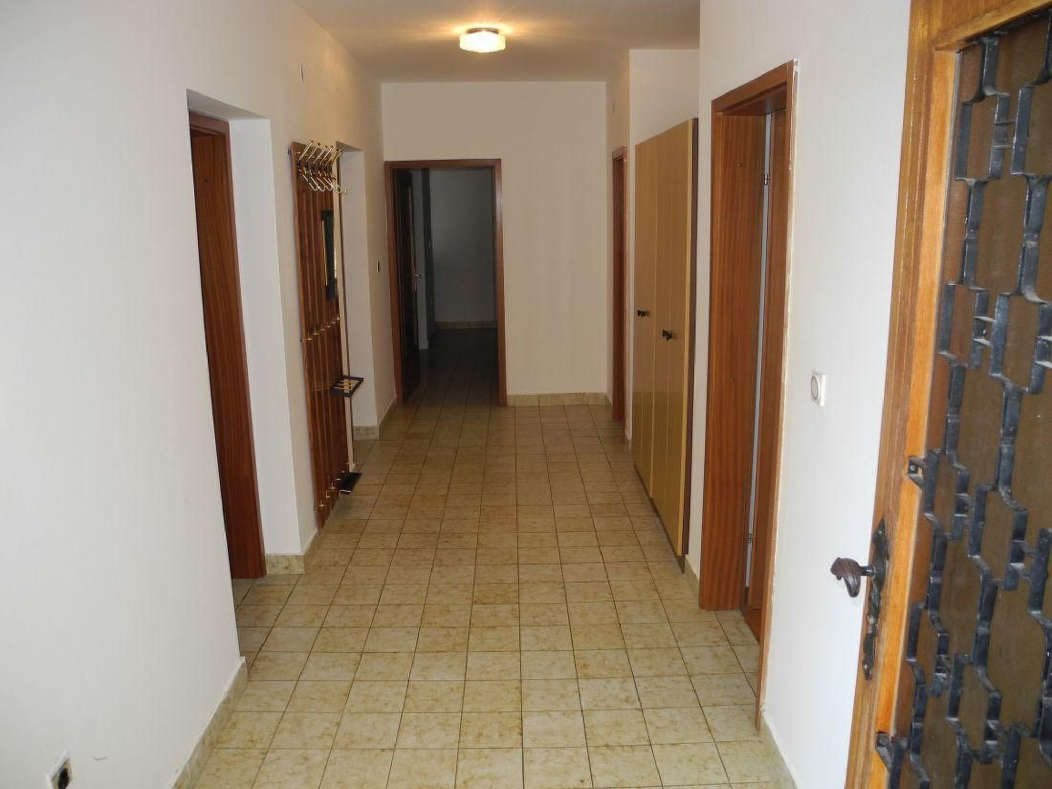 Wohnung für 6 Personen mit Terrasse-Inside