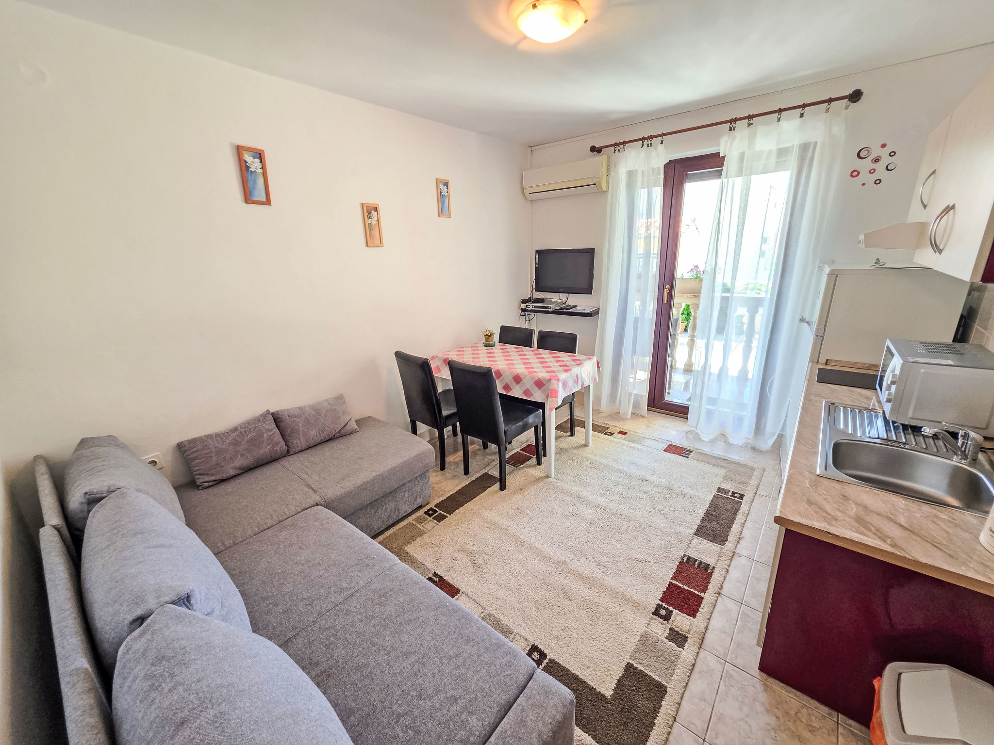 Wohnung in Crikvenica mit Grill und Terrasse - Drinnen