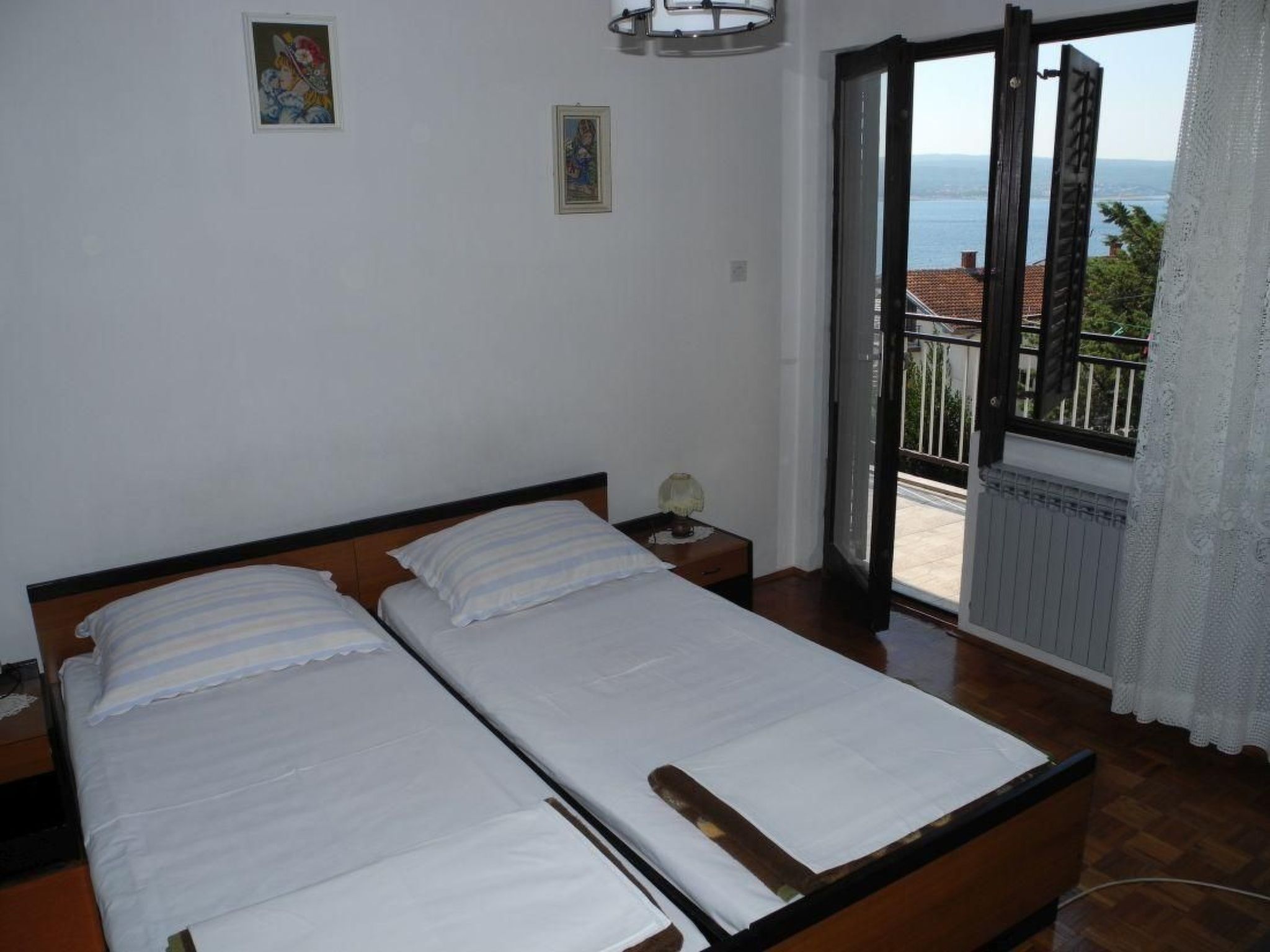 Appartement mit Balkon und Meerblick-Dedans
