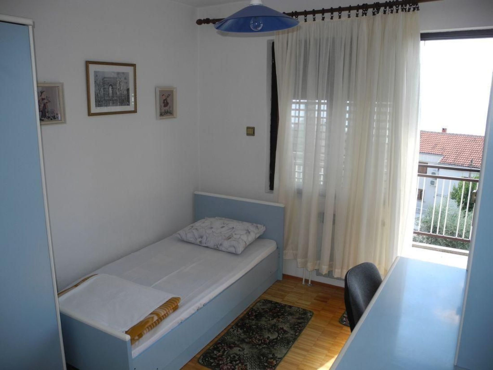 Appartement mit Balkon und Meerblick-Dedans