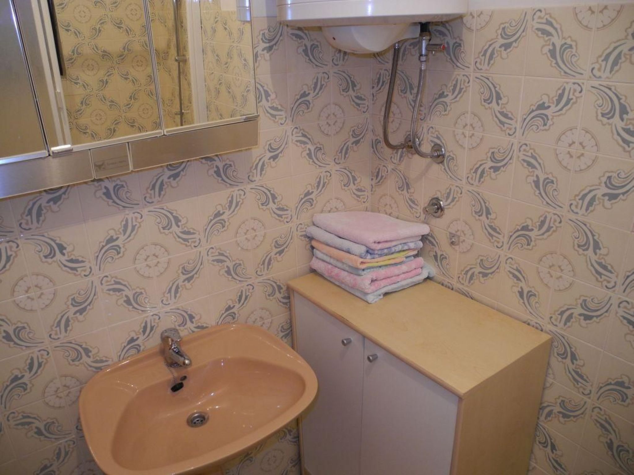 Appartement mit Balkon und Meerblick-Dedans