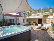 Sfeervolle twee-onder-een-kapwoning met bubbelbad nabij Crikvenica - thumbnail 4