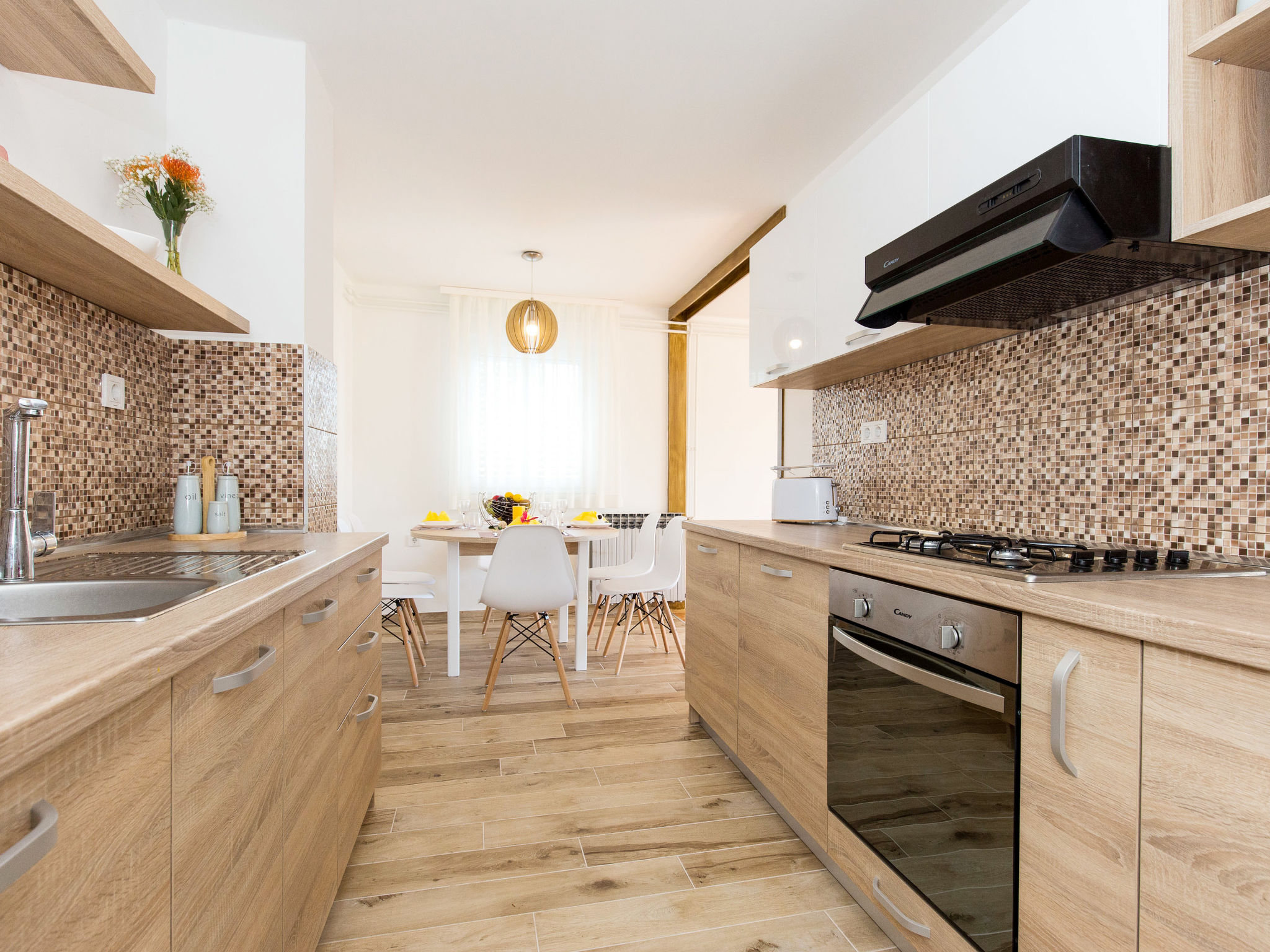 Kitchen / Dining Room