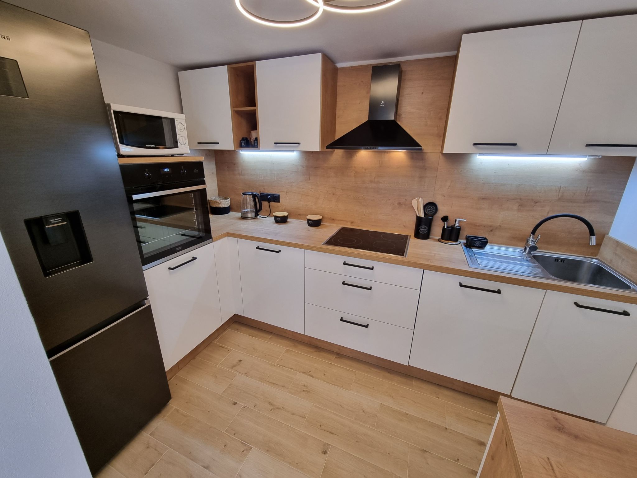 "Bruno" mit Blick auf das Wasser