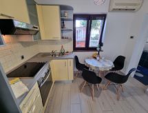 Knus appartement in Crikvenica voor 4, met terras vlakbij zee - thumbnail 6