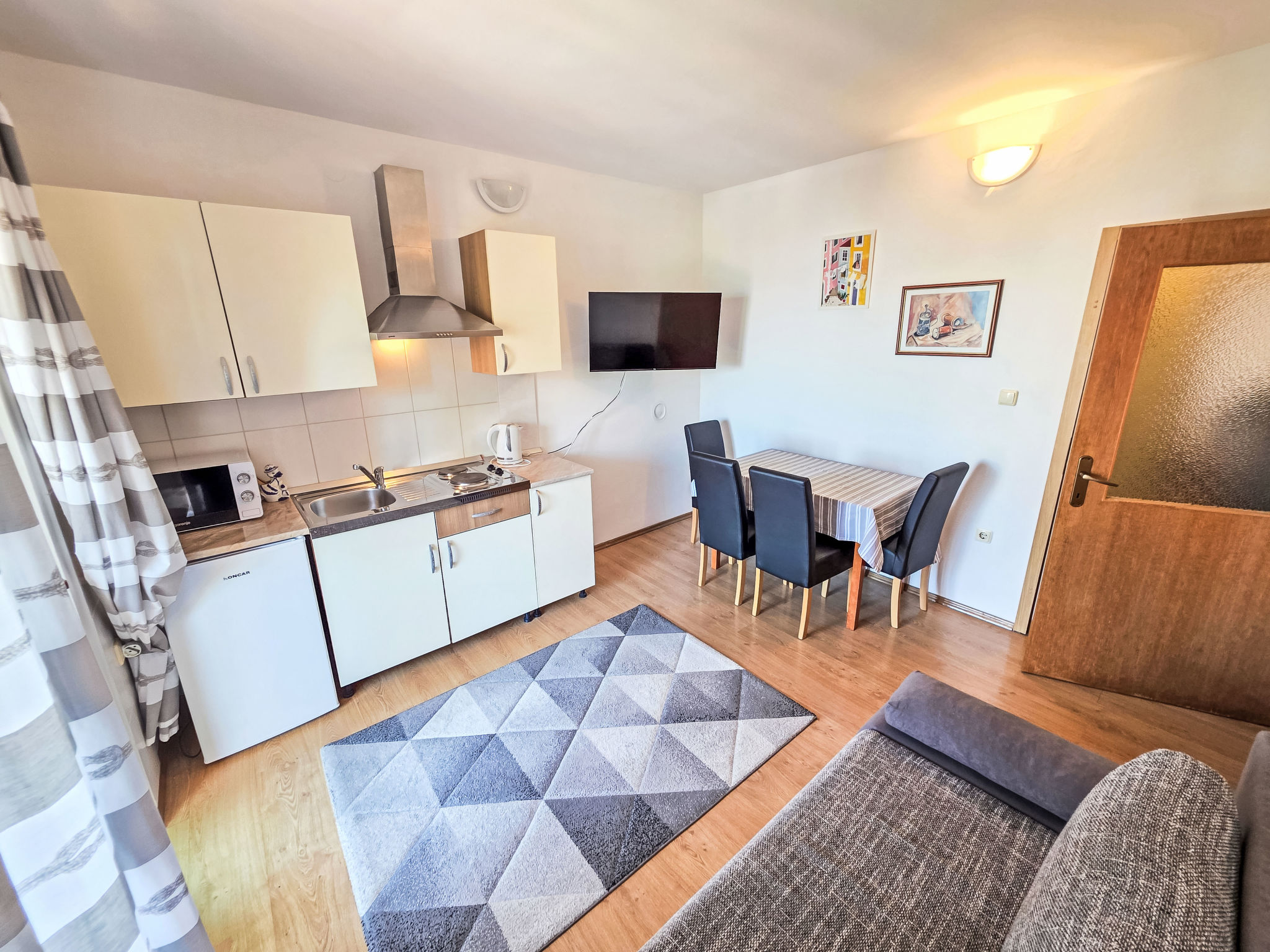 Wohnung in Crikvenica mit Terrasse und Grill