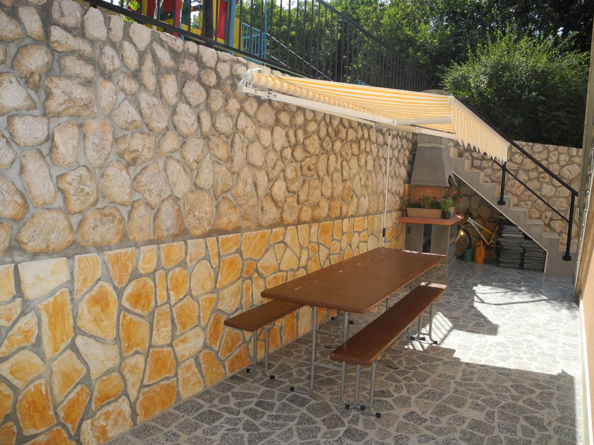 Wohnung in Crikvenica mit Terrasse und Grill-Dedans