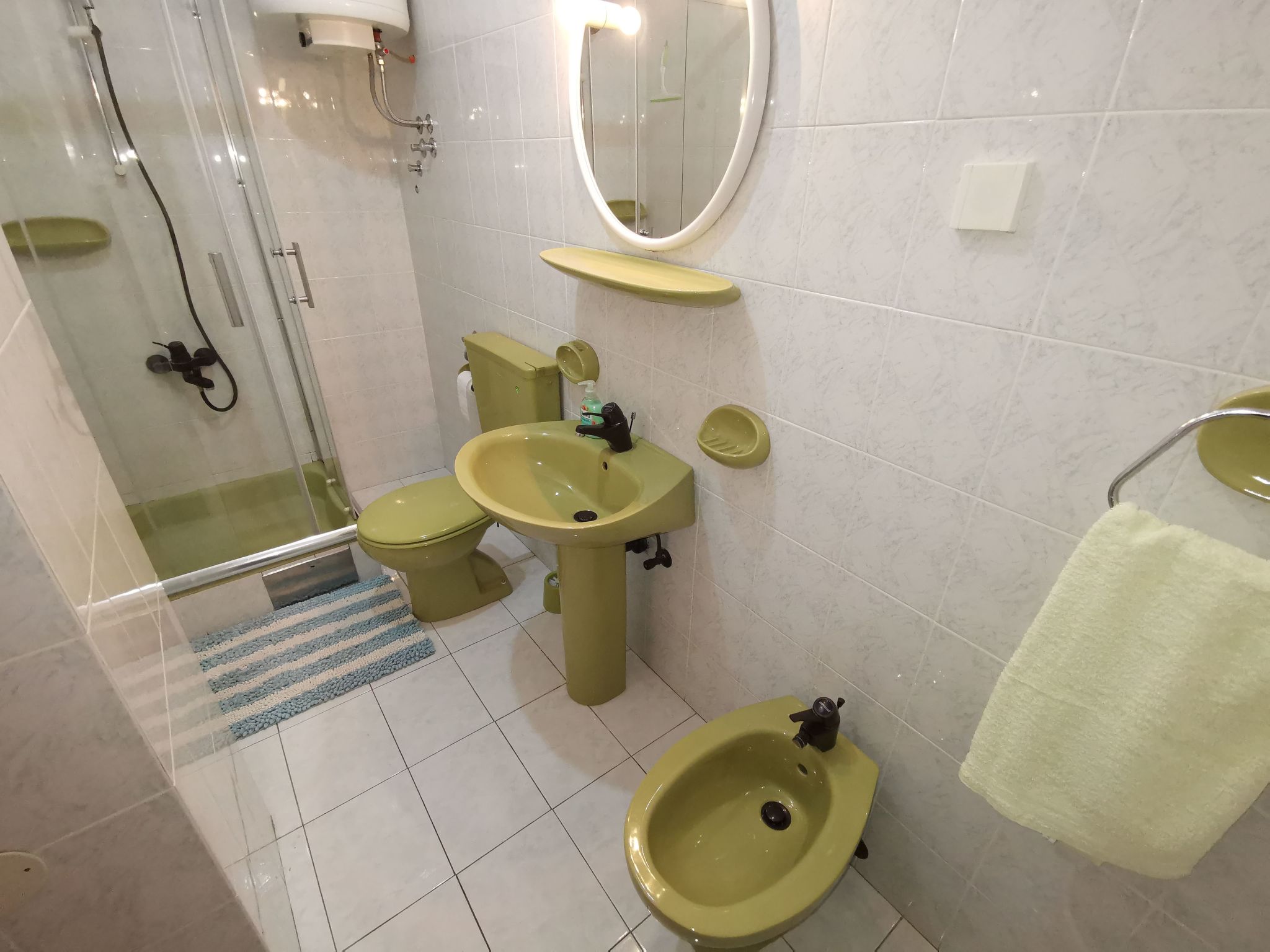 Appartement für 2-3 Personen mit Balkon-Dedans